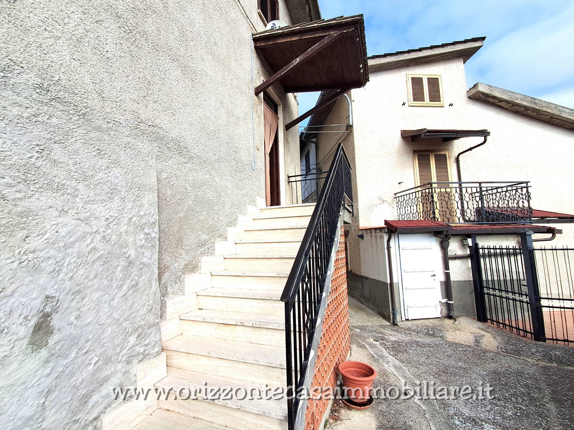 CIELO/TERRA in vendita a Ascoli Piceno, Venagrande