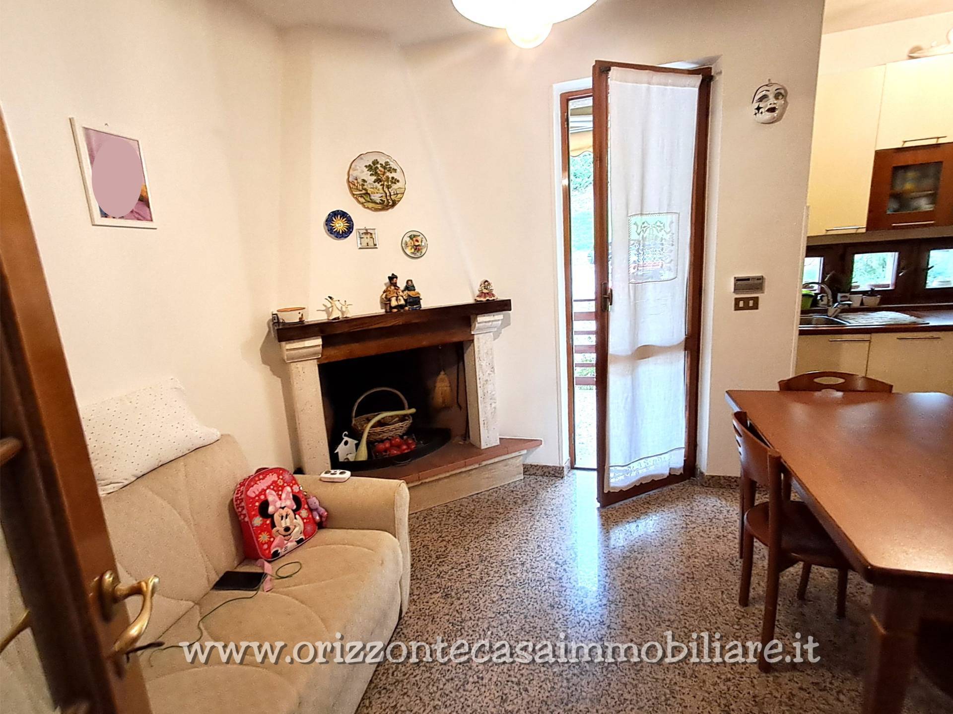 APPARTAMENTO CON MANSARDA in vendita a Ascoli Piceno, Piagge