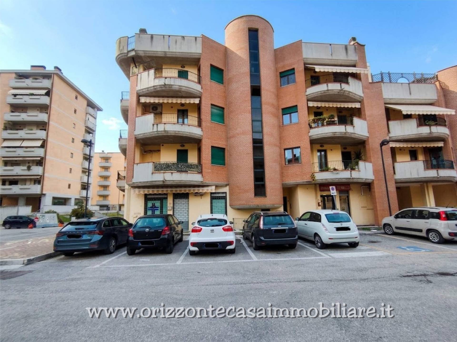 Appartamento in vendita a Ascoli Piceno, Monticelli