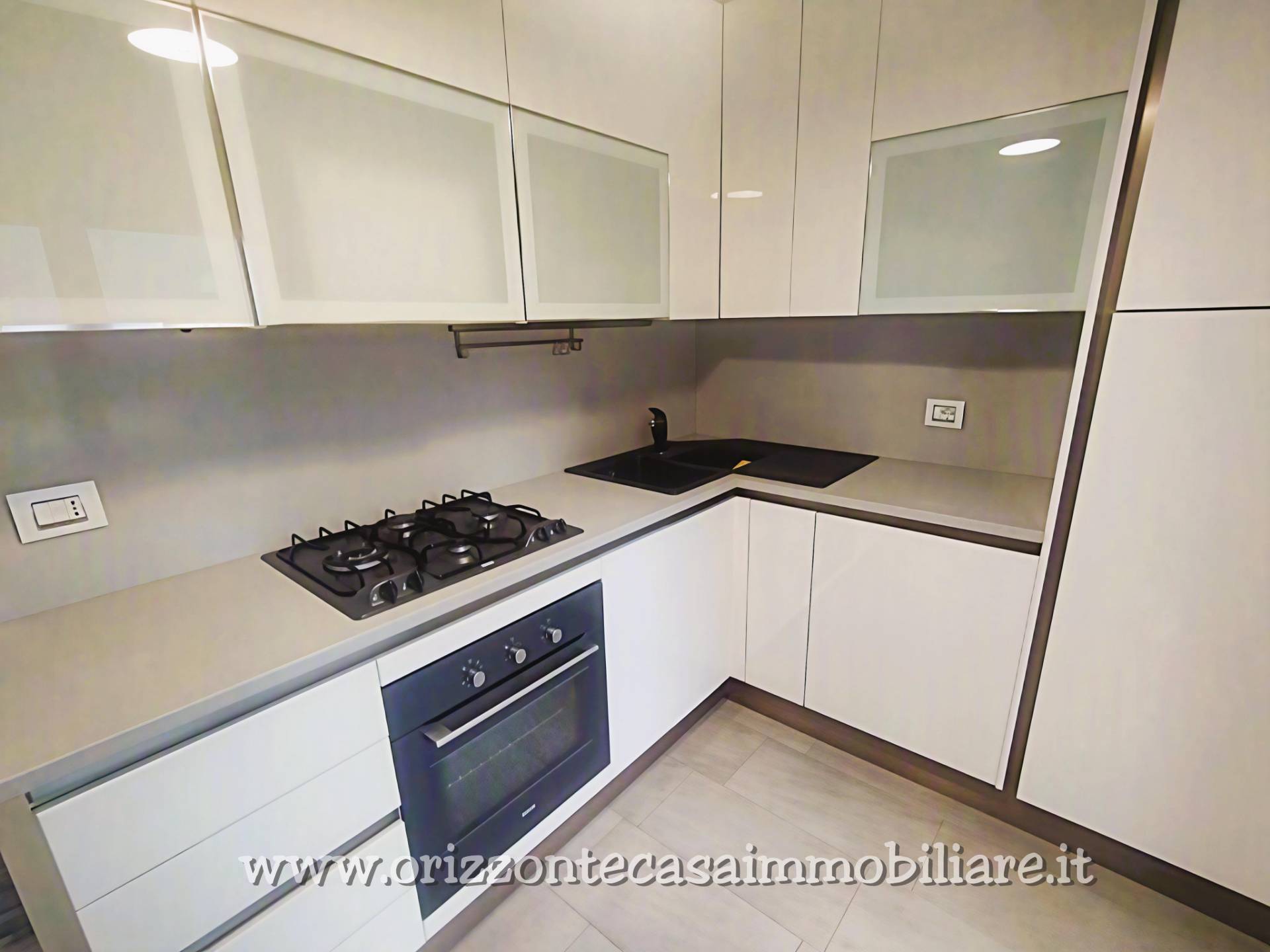 Appartamento in vendita a Ascoli Piceno, Monticelli