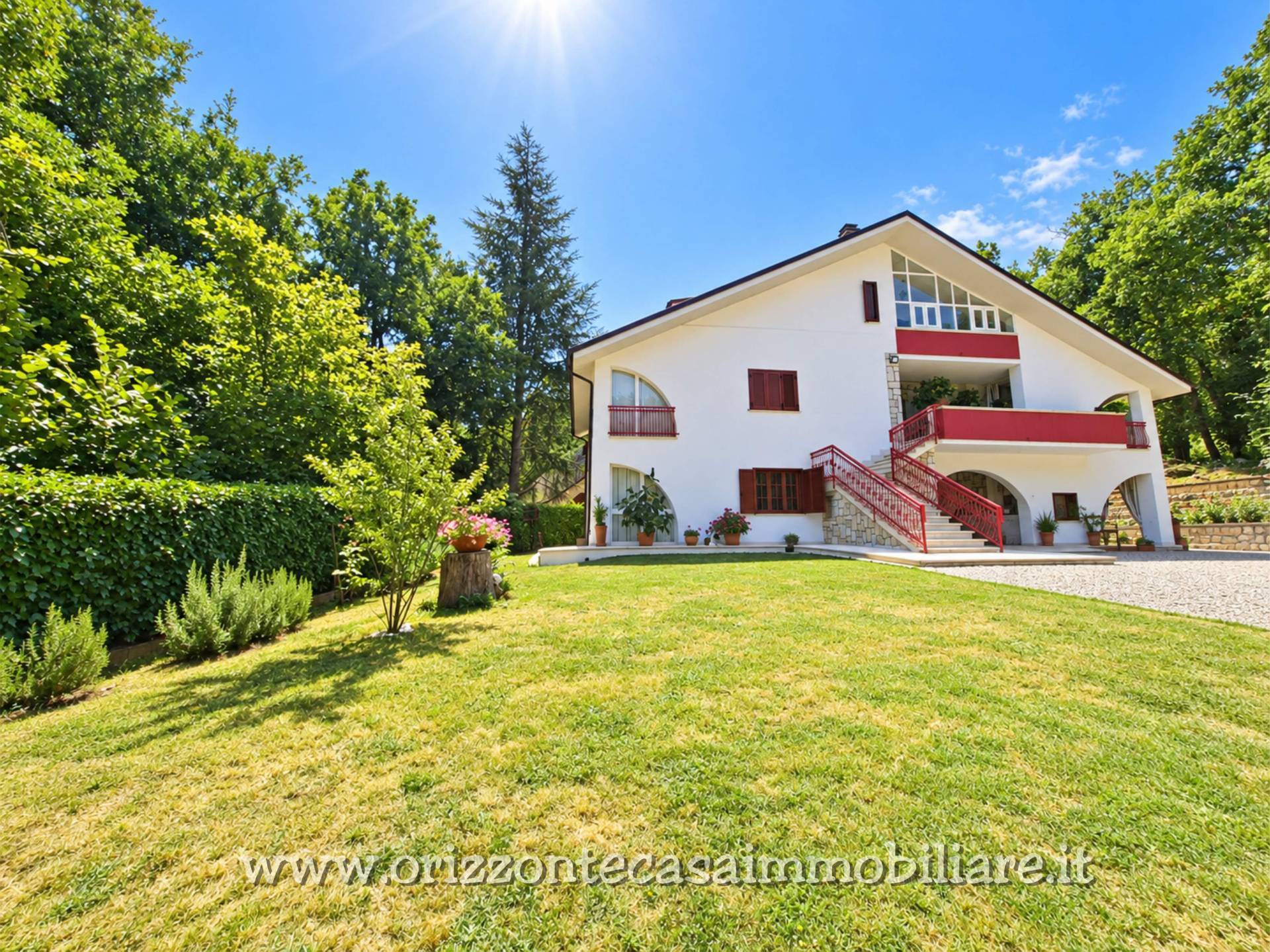 Villa in vendita a Ascoli Piceno, Carpineto