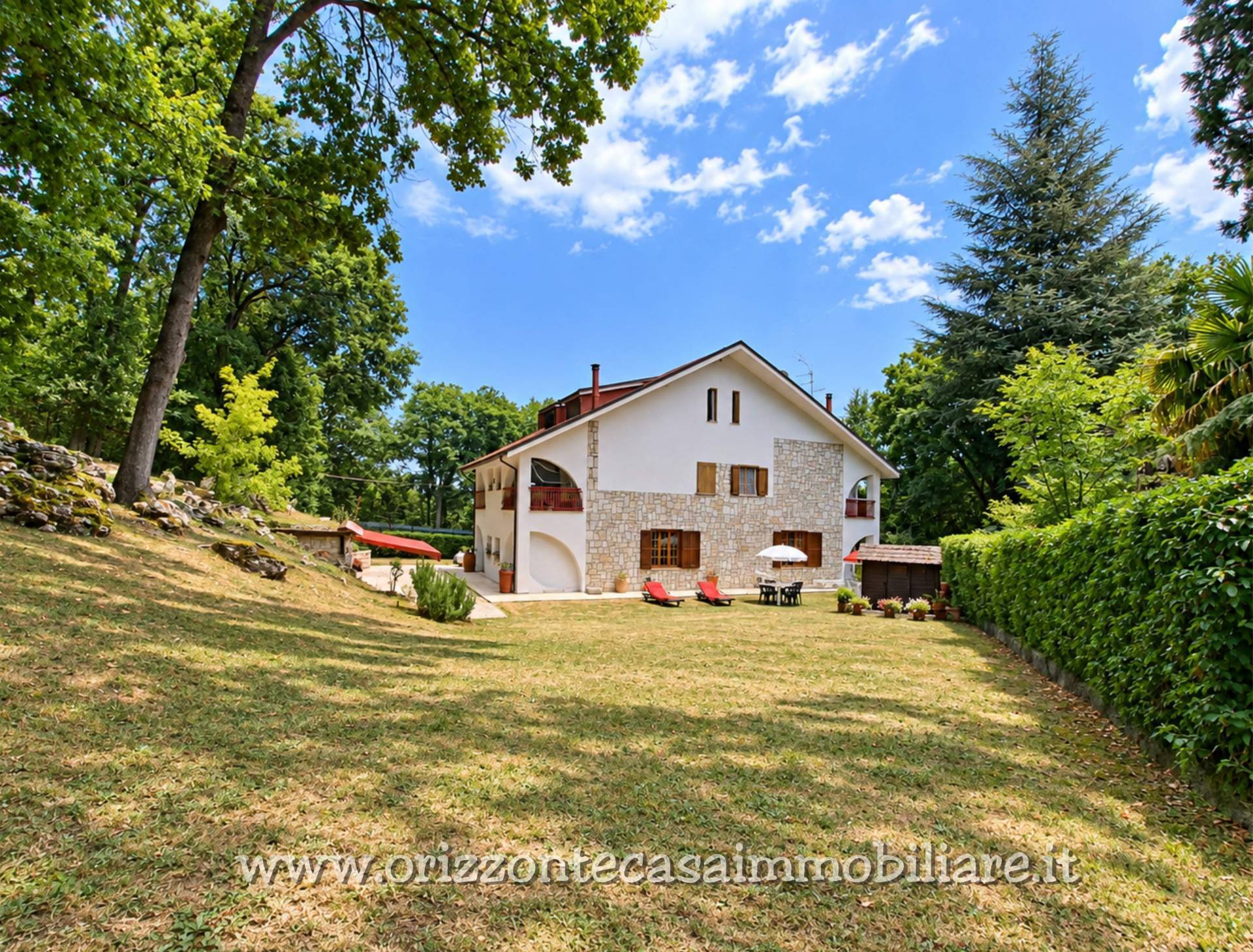 Villa in vendita a Ascoli Piceno, Carpineto