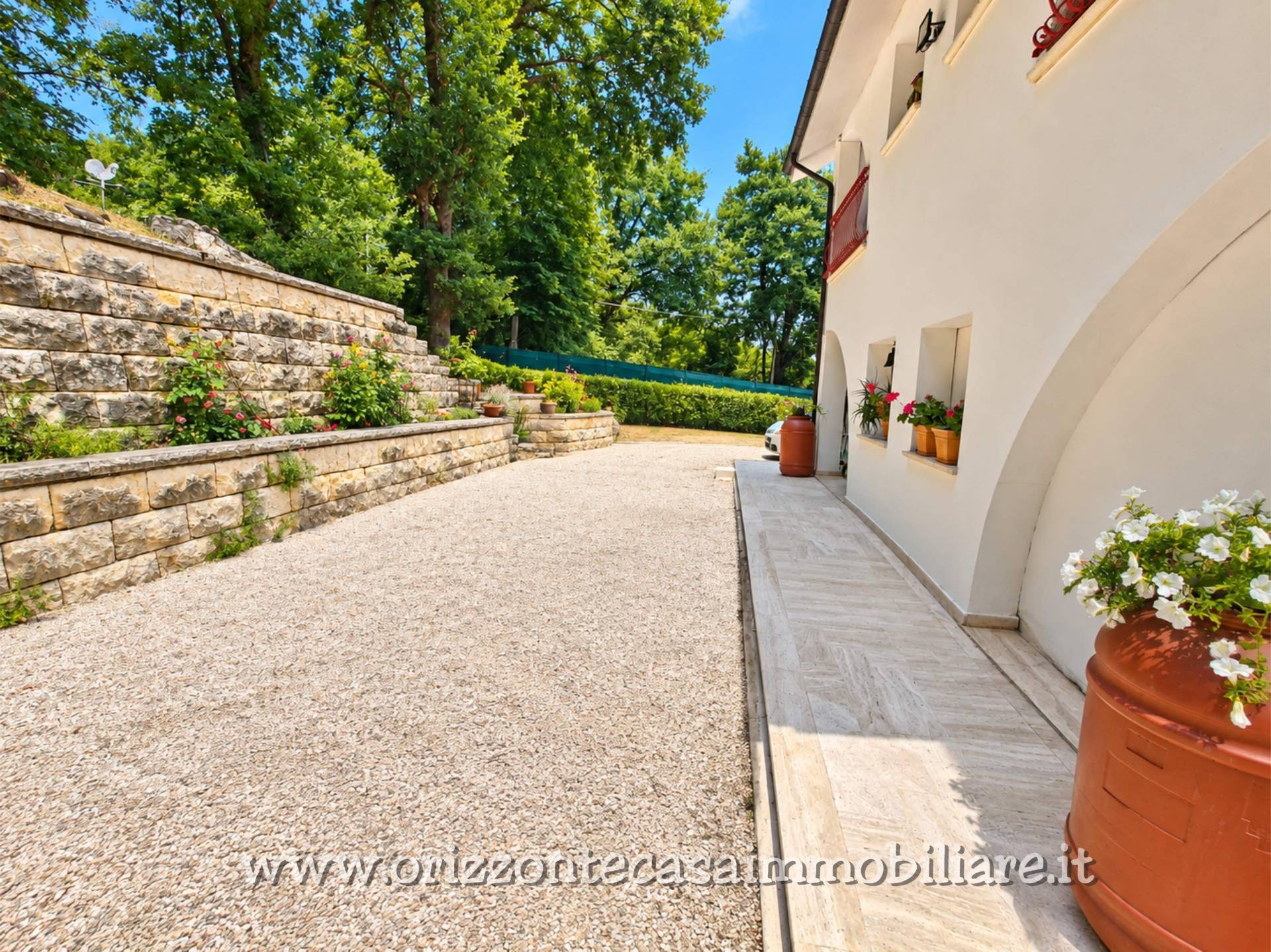 Villa in vendita a Ascoli Piceno, Carpineto
