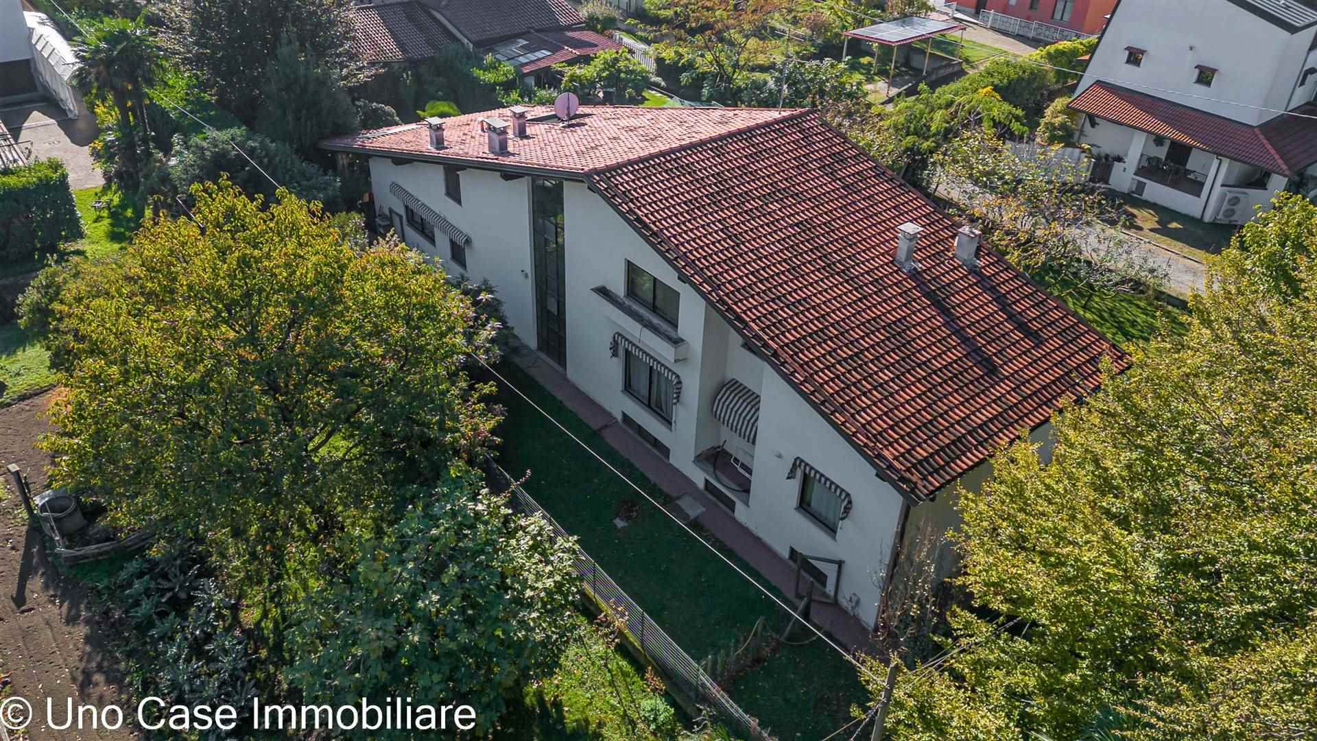 Villa in vendita a Borgofranco d'Ivrea