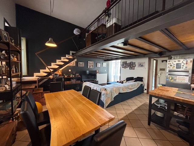Loft in vendita a Piobesi Torinese, Centrale
