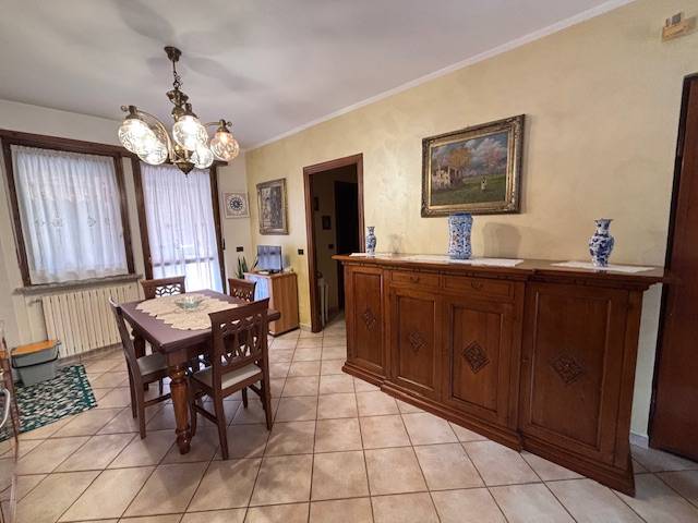 Appartamento in vendita a Vinovo, Centrale