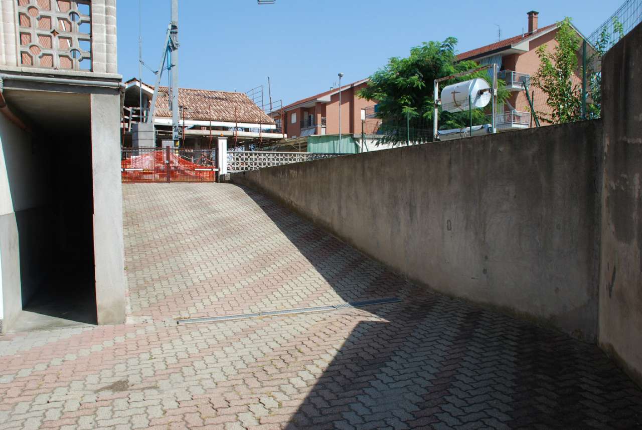 Box o garage in affitto a Piobesi Torinese, Centro Paese