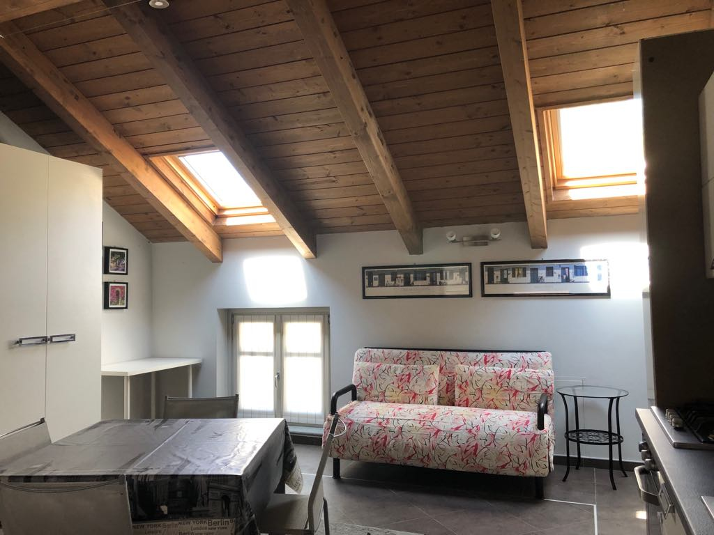 Mansarda in affitto a Vinovo, Centro