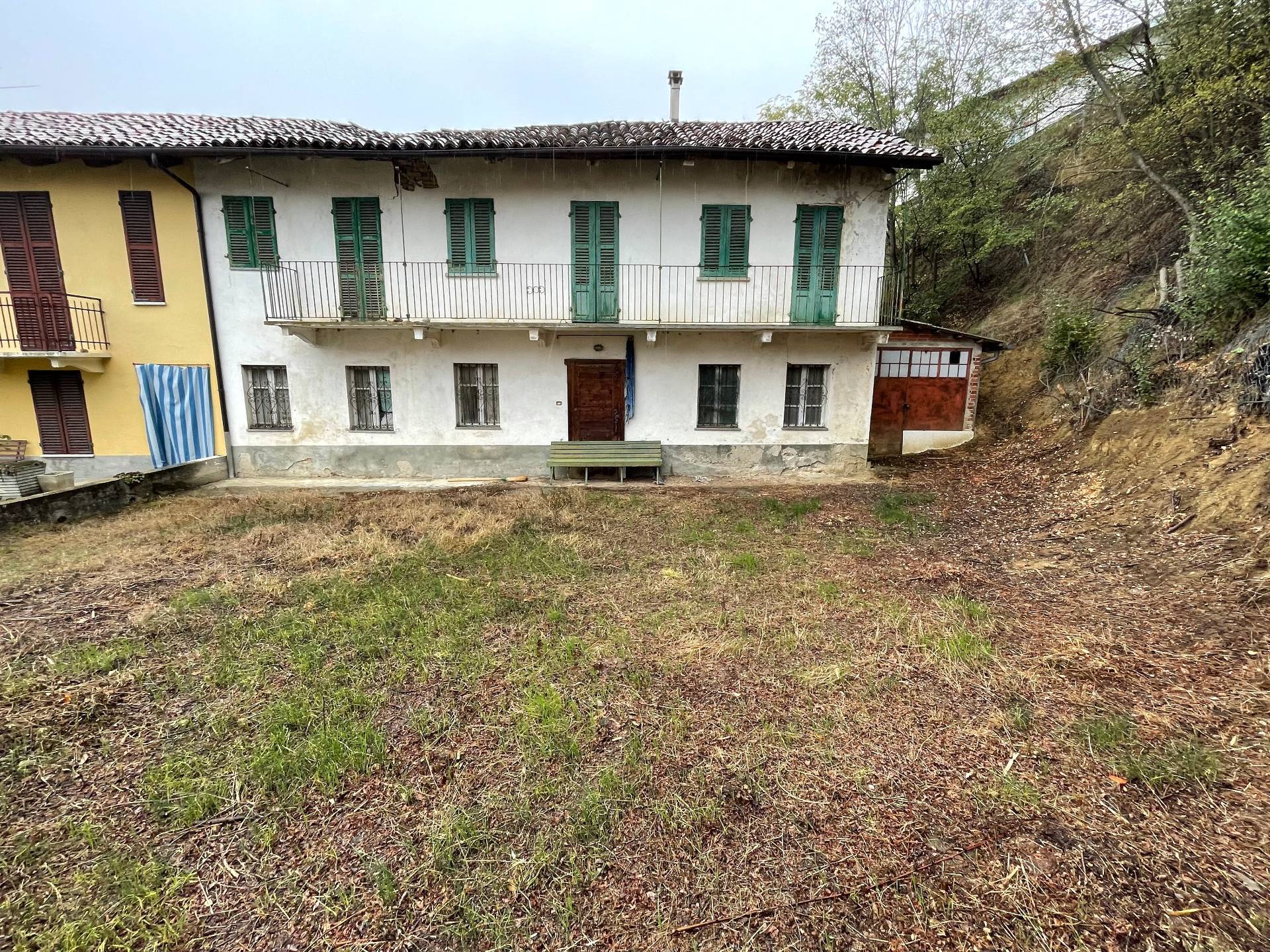 Casa indipendente con box, Rocca d'Arazzo collina