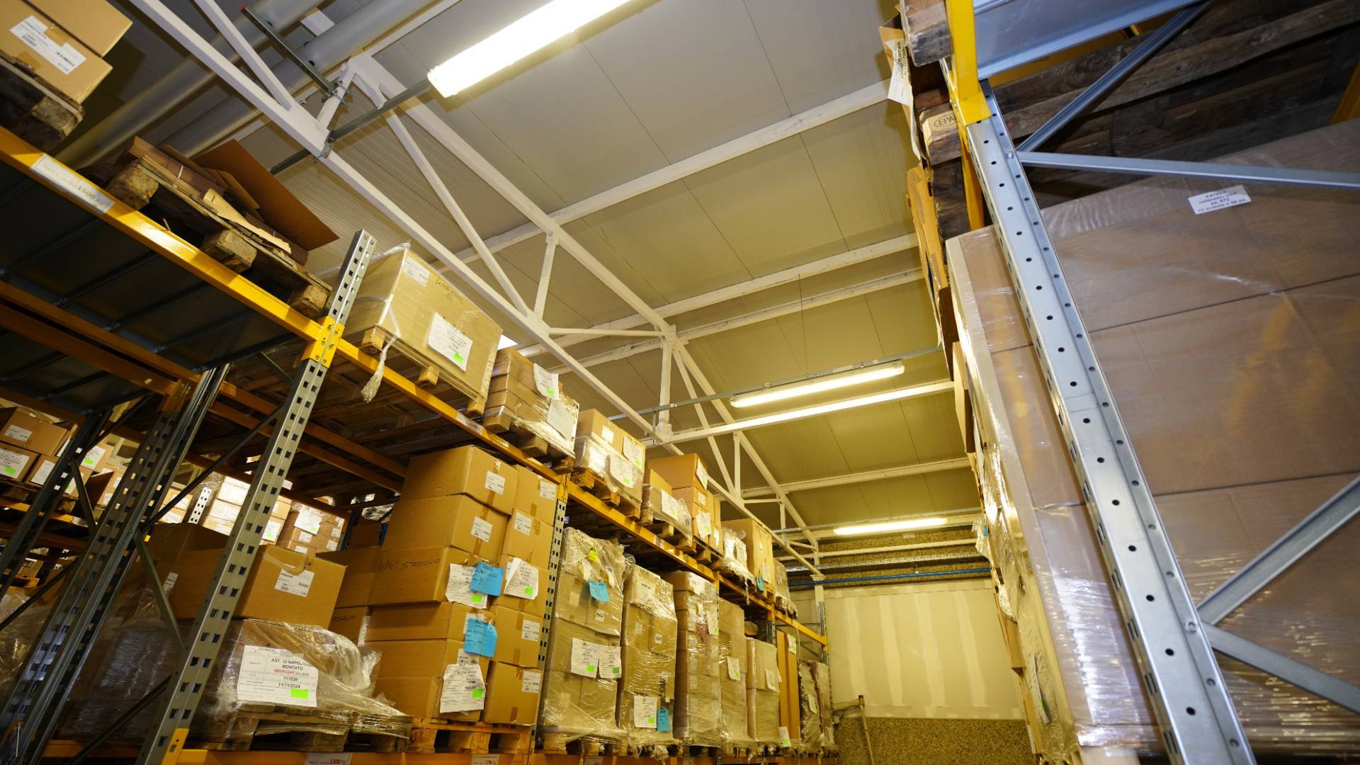 Capannone in vendita a None, 2 Cintura