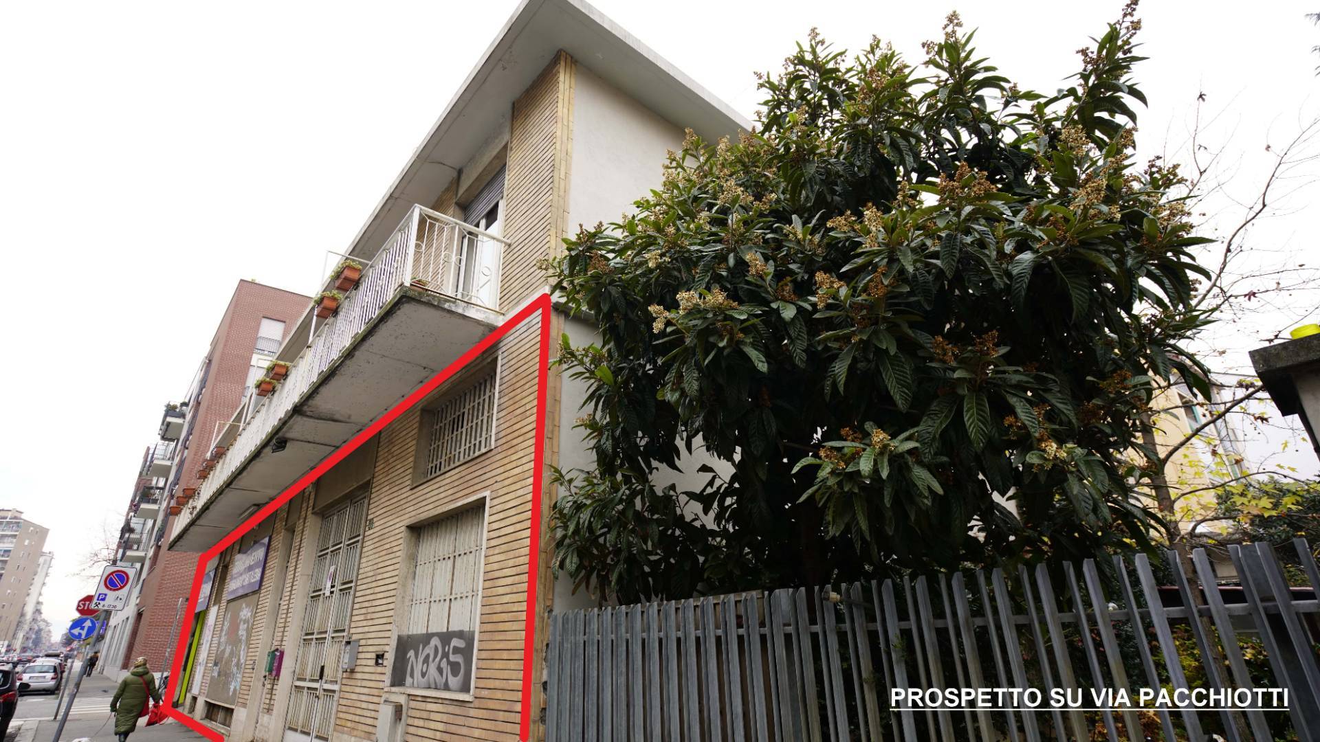 Locale commerciale in vendita a Torino, Parella