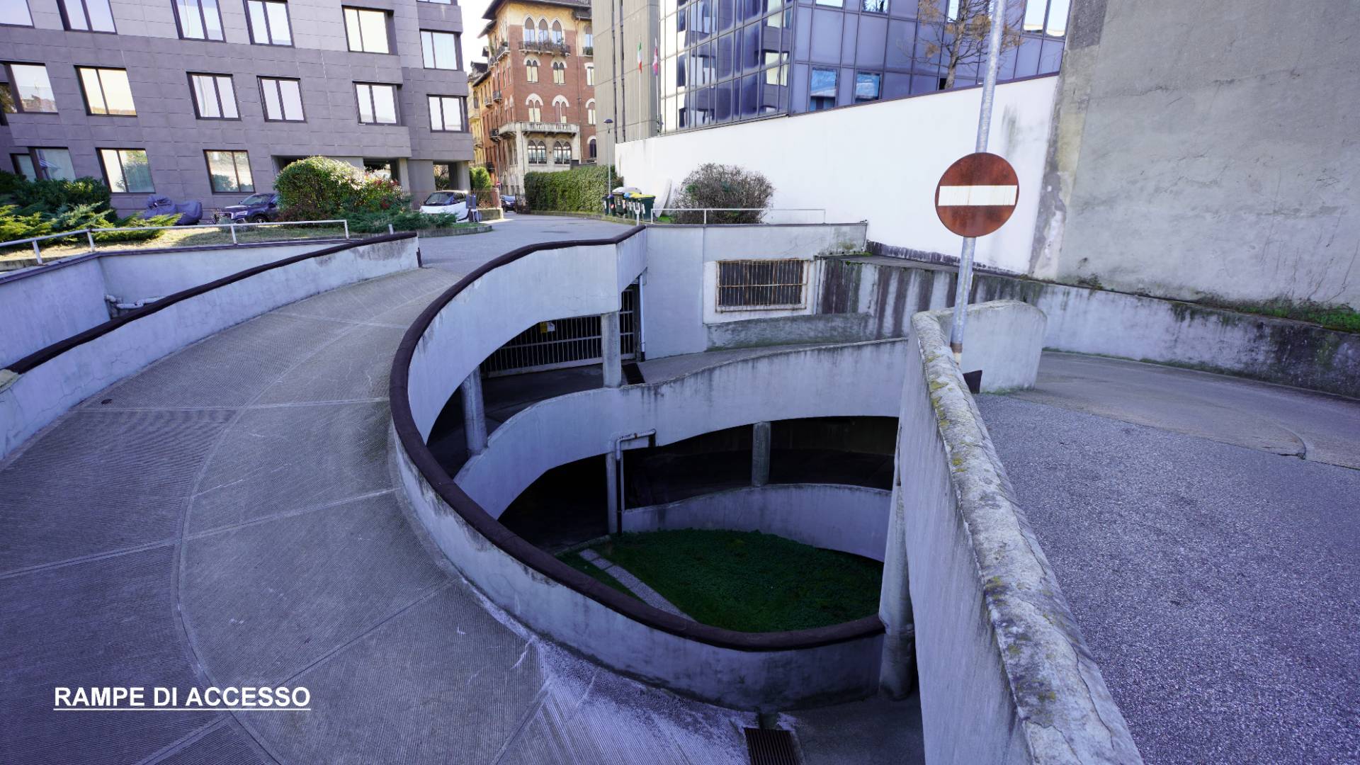 Box o garage in vendita a Torino, San Salvario