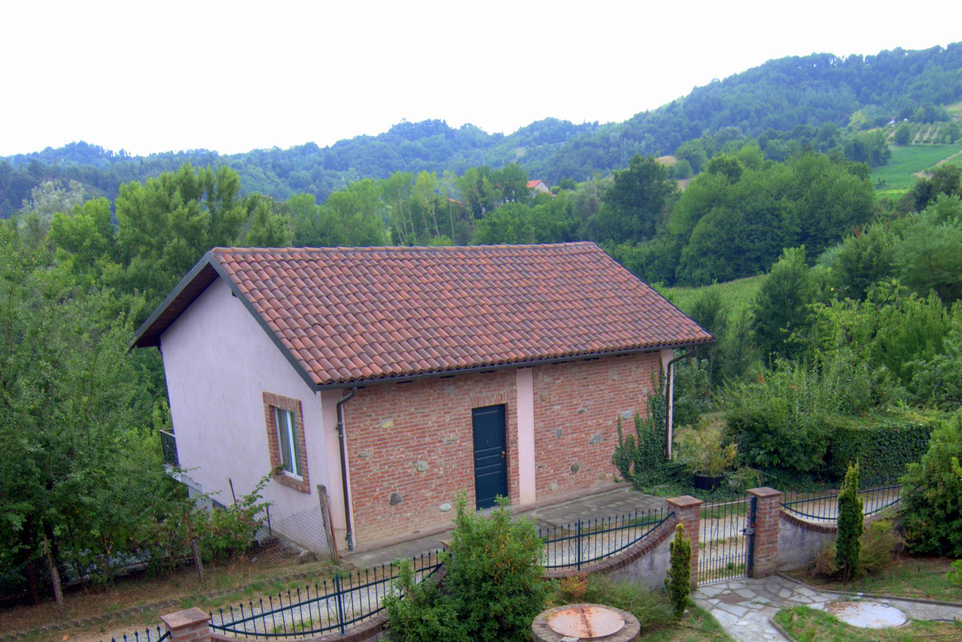 Rustico in vendita a Albugnano, Collinare