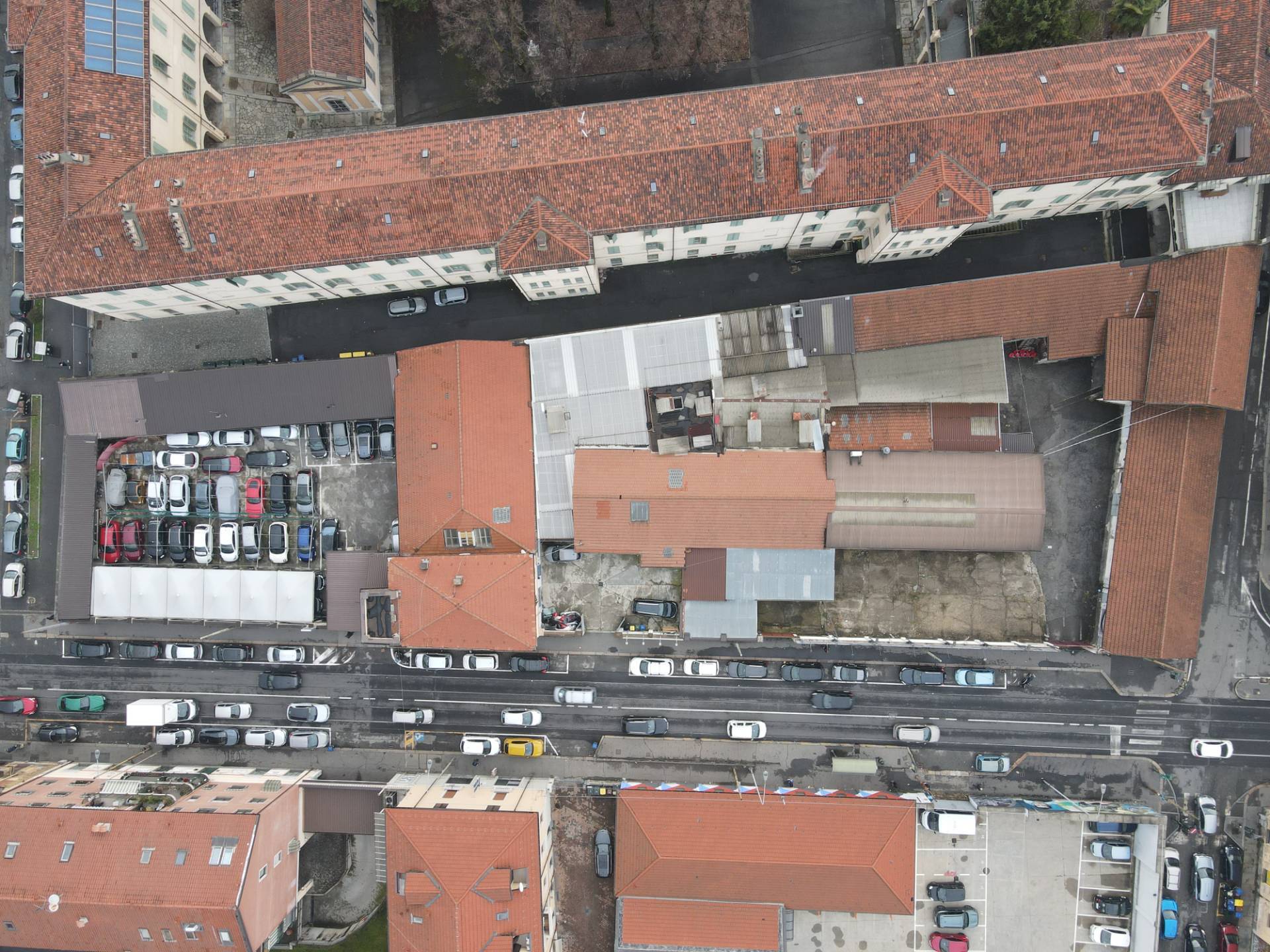 Struttura Commerciale in vendita a Torino, Valdocco - Aurora