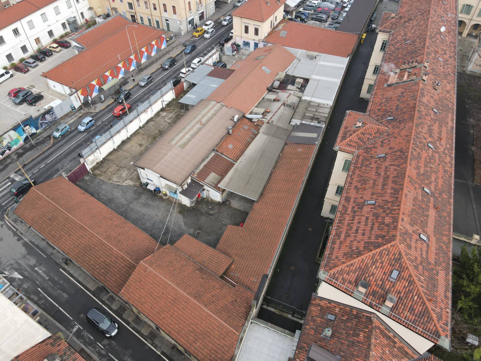 Struttura Commerciale in vendita a Torino, Valdocco - Aurora