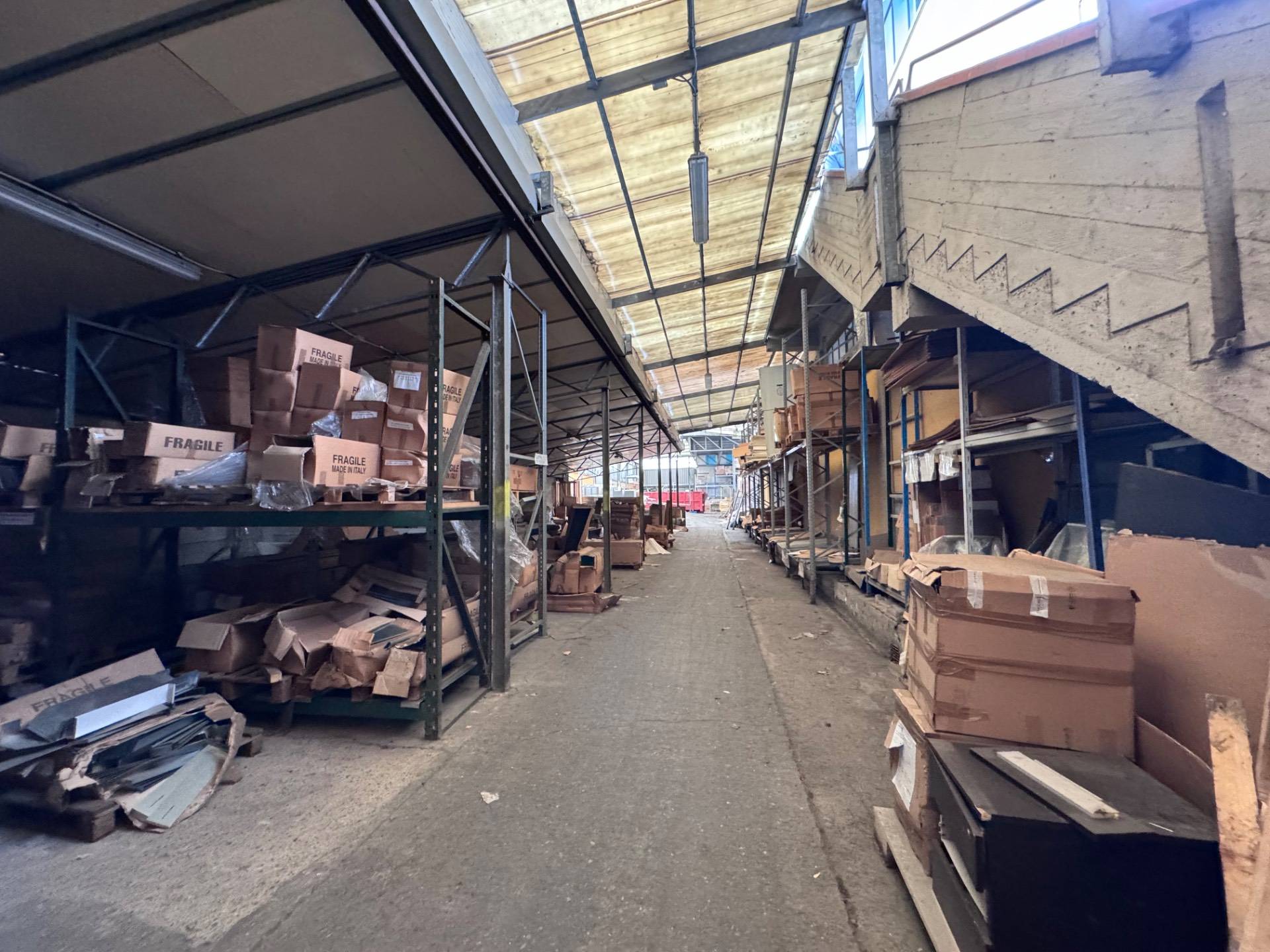 Opificio in vendita a Santa Maria a Monte, Montecalvoli in basso