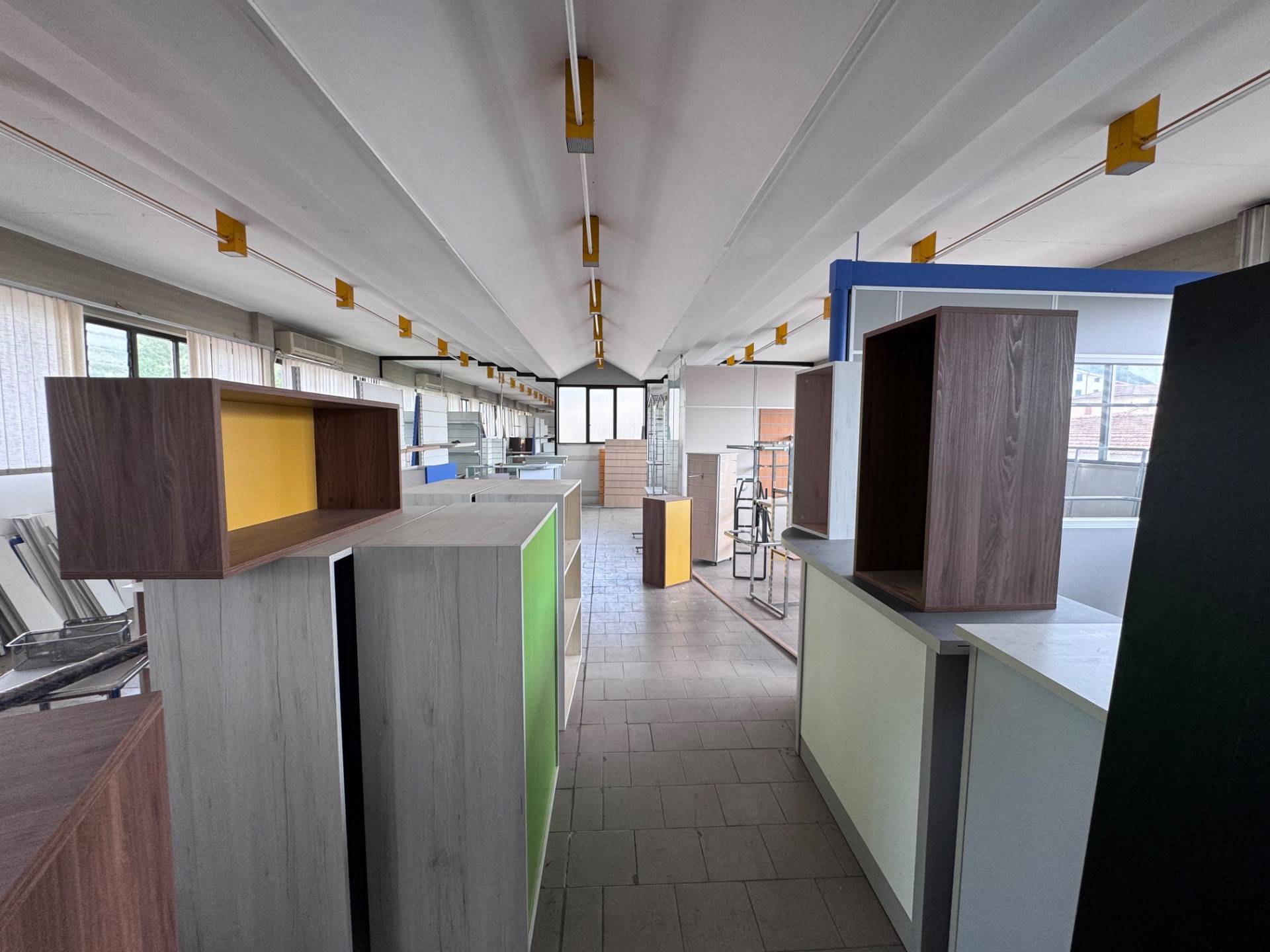 Opificio in vendita a Santa Maria a Monte, Montecalvoli in basso