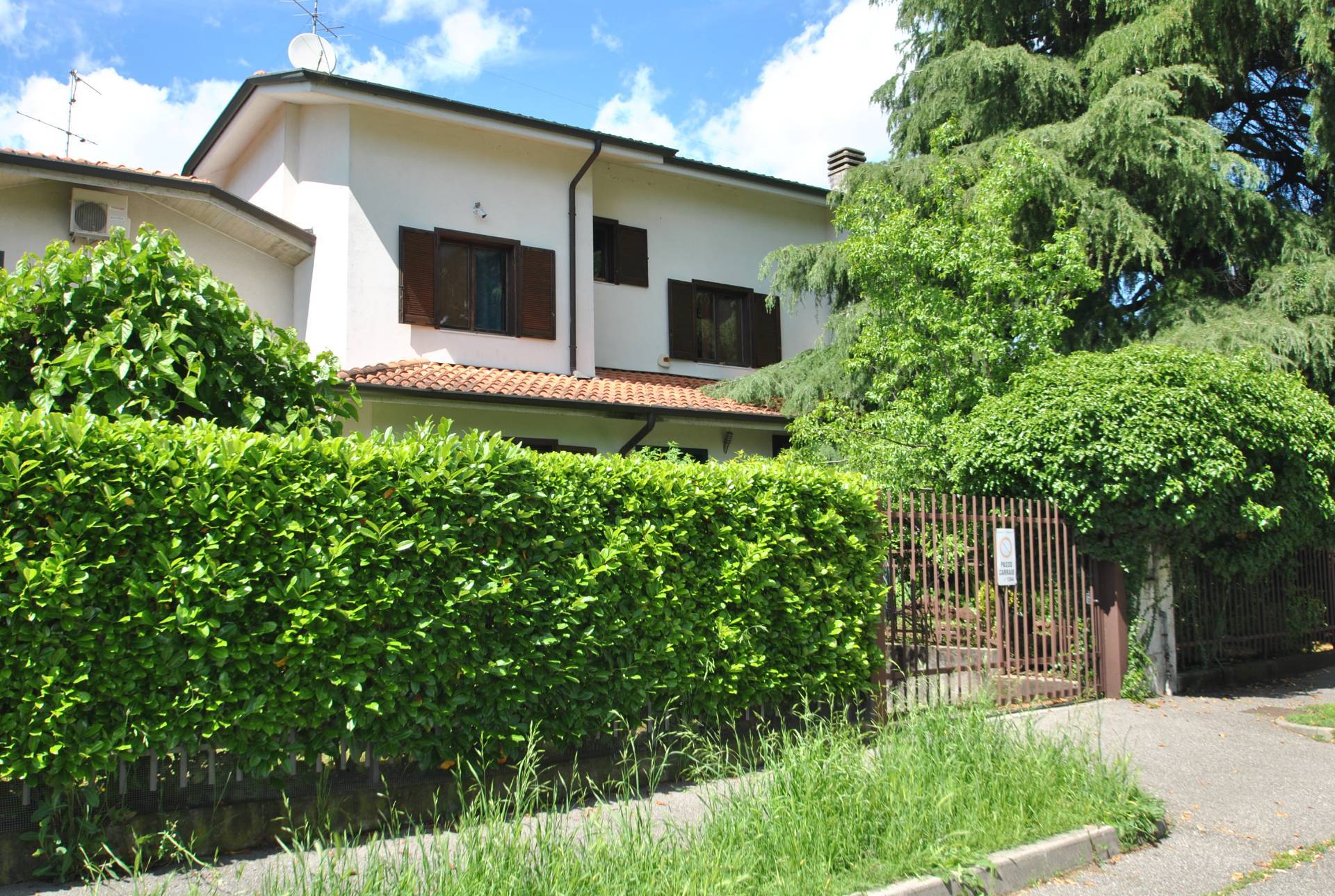 Villa con terrazzo, Vimercate oreno residenziale