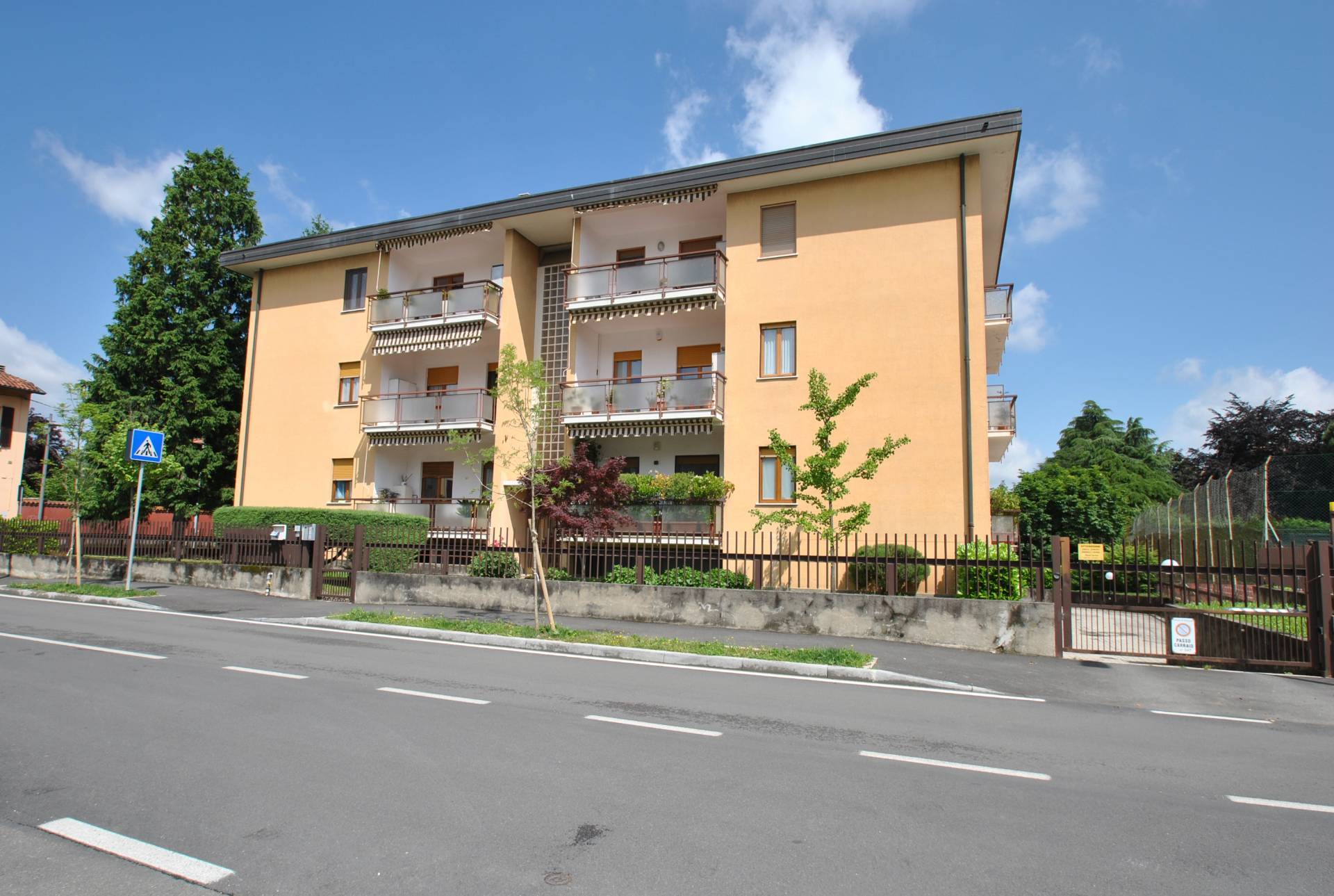 Appartamento in vendita a Vimercate, Nord