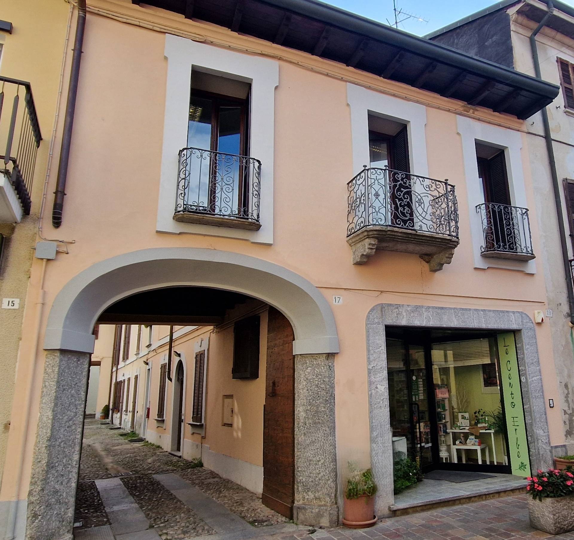 Ufficio in affitto a Vimercate, Centro Storico