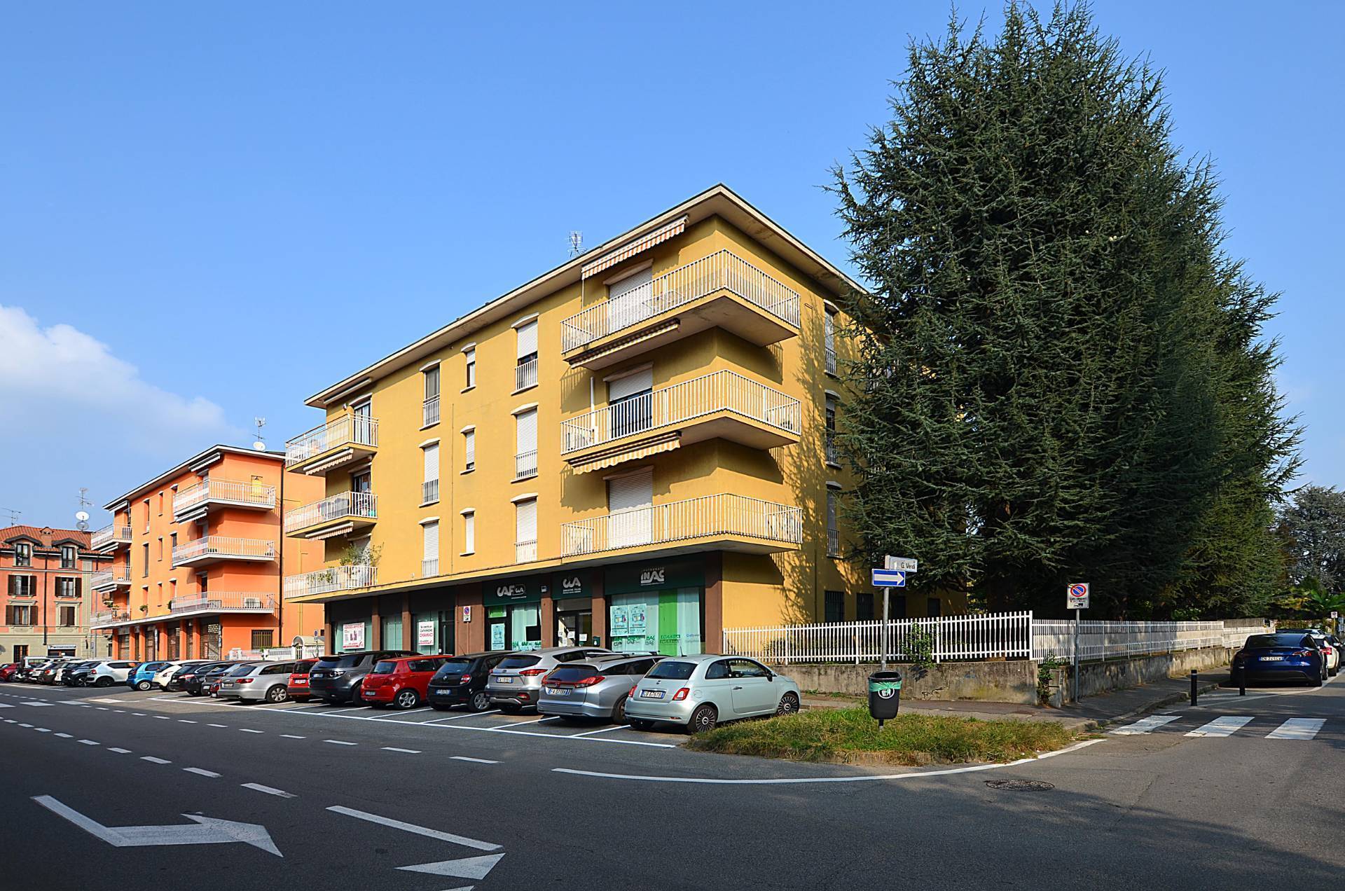 Appartamento in vendita a Vimercate, Centro