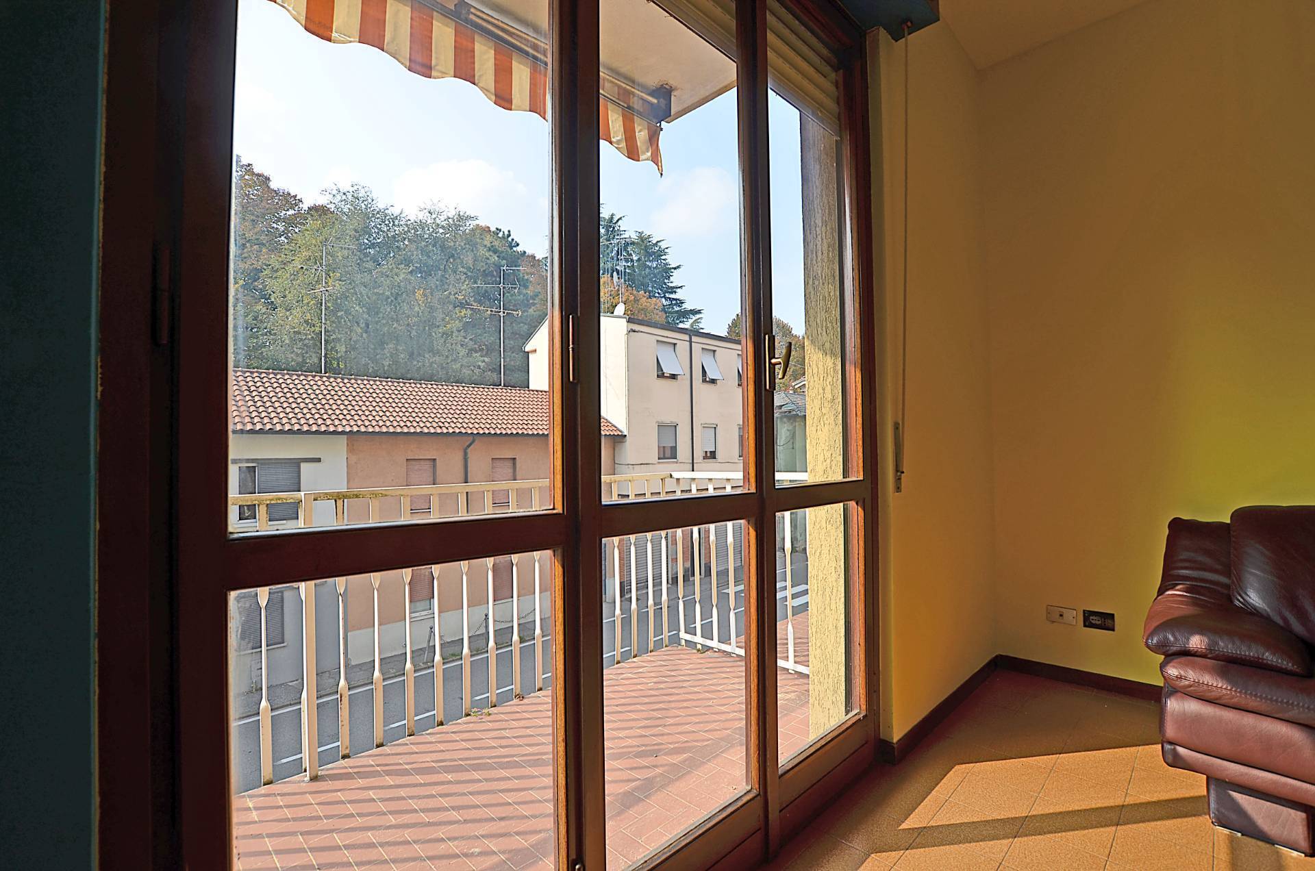 Appartamento in vendita a Vimercate, Centro