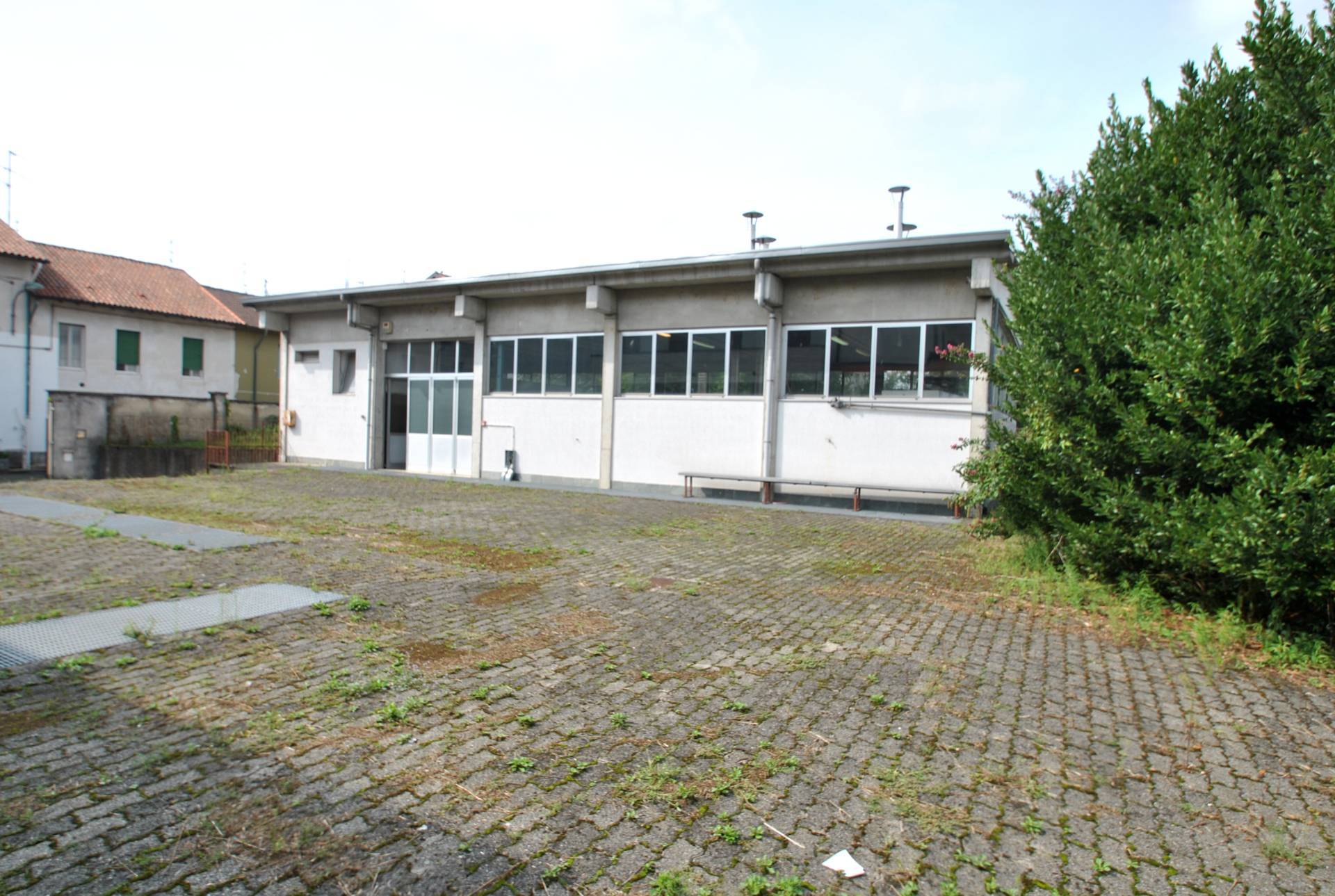 Stabile - Palazzo in vendita a Vimercate, San Maurizio