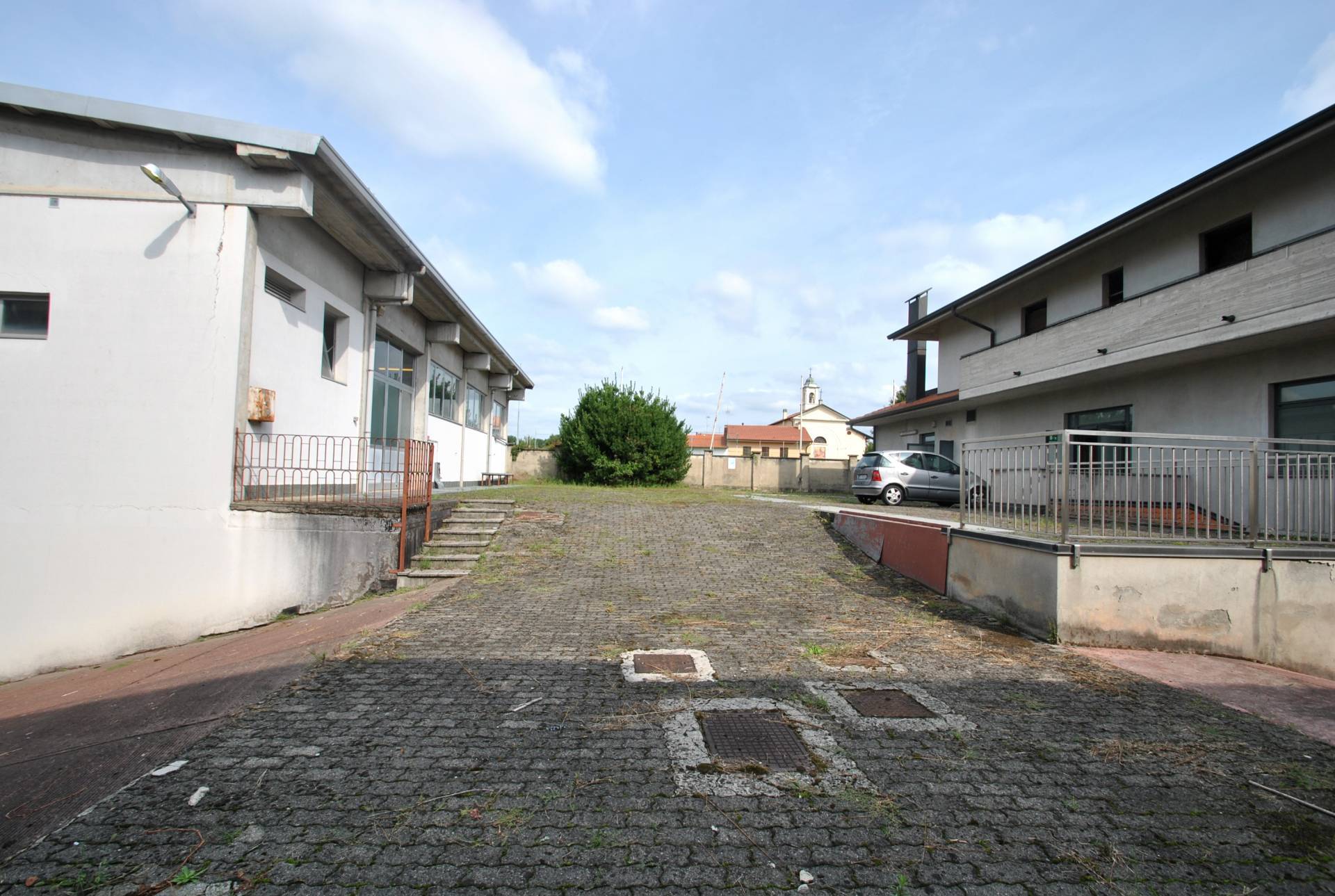 Stabile - Palazzo in vendita a Vimercate, San Maurizio