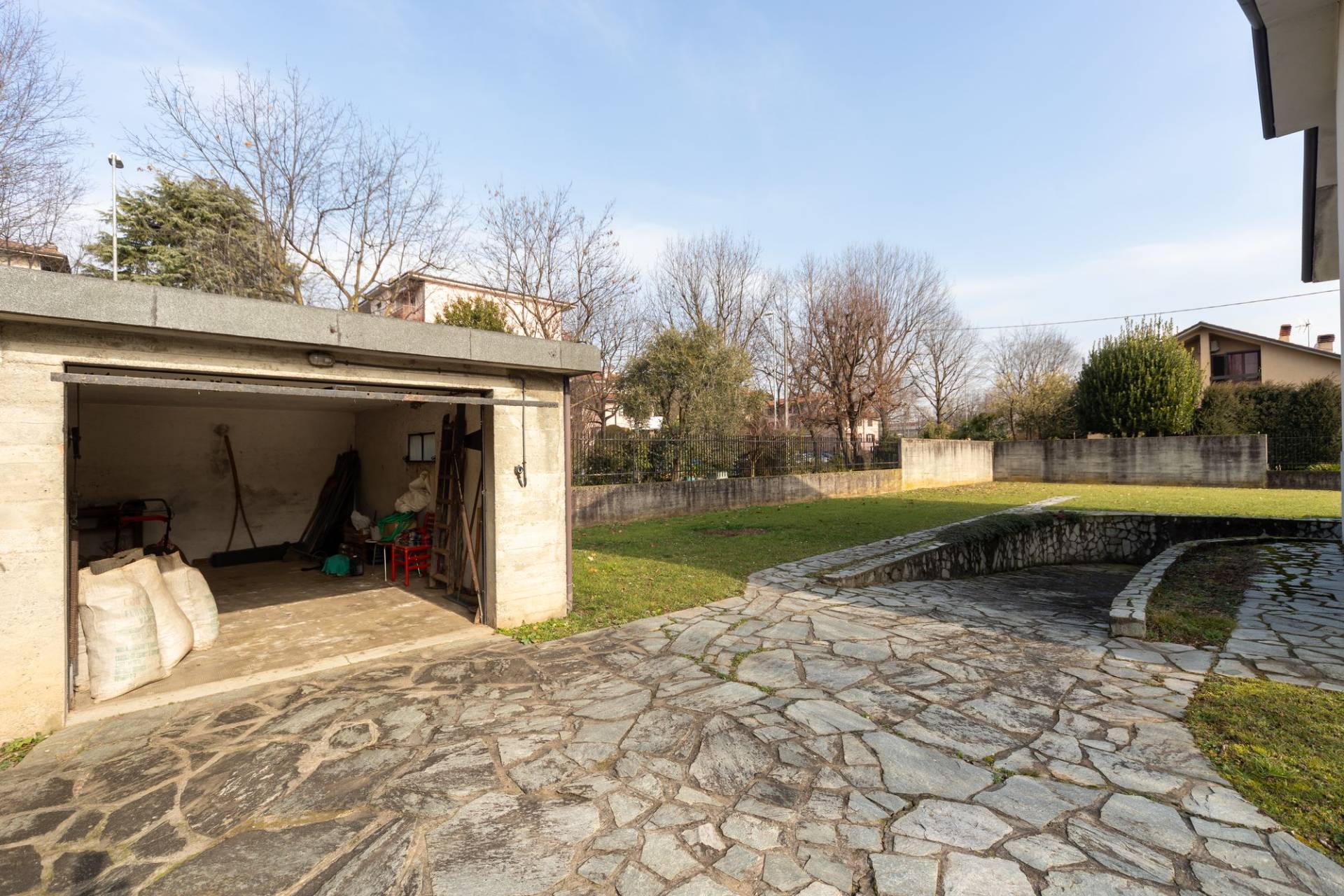 Villa in vendita a Vimercate, Zona Nord