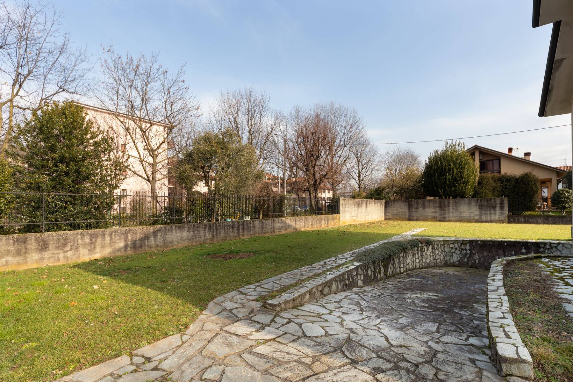 Villa in vendita a Vimercate, Zona Nord