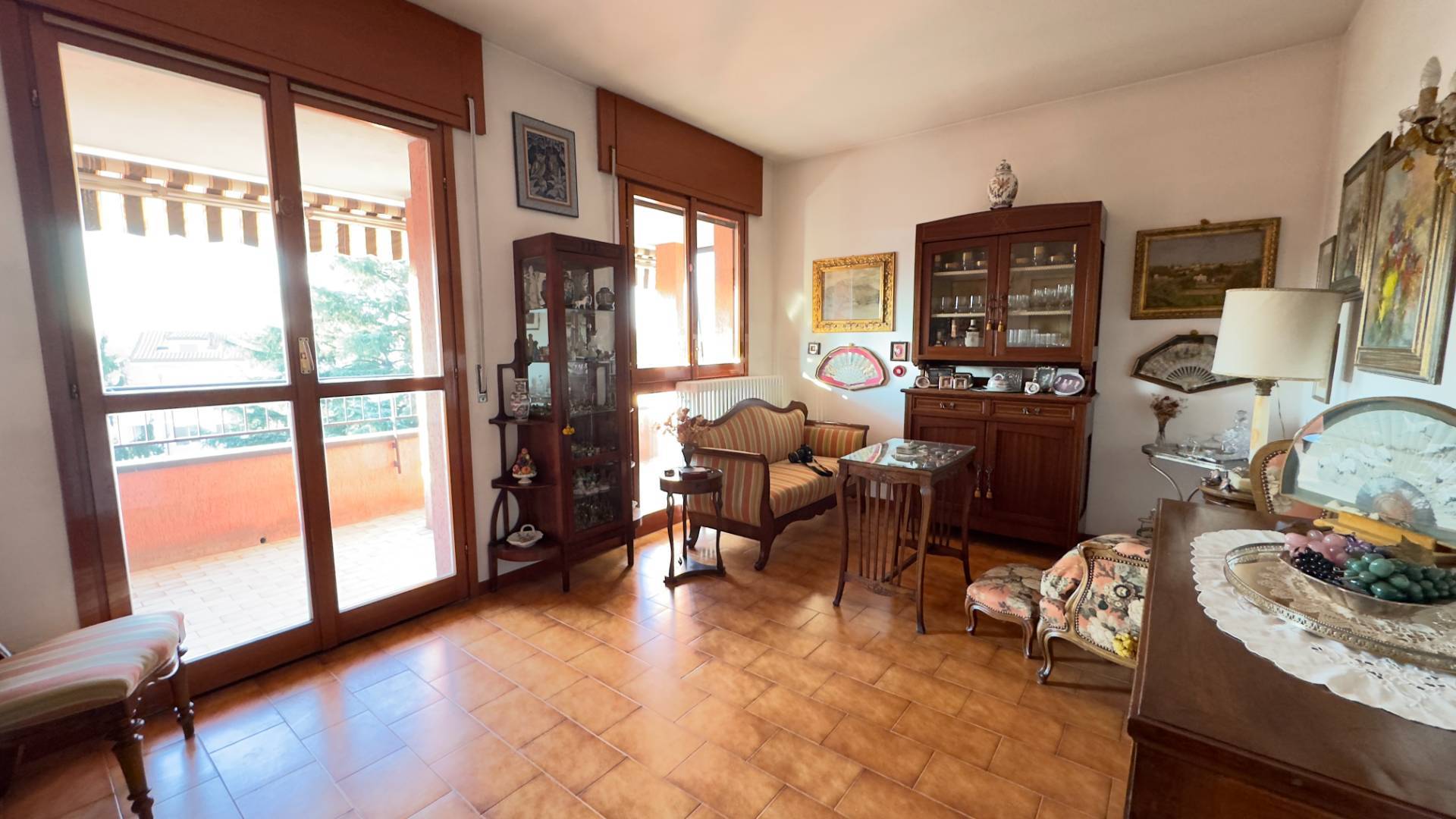 Appartamento in vendita a Vimercate, Adiacenze Centro