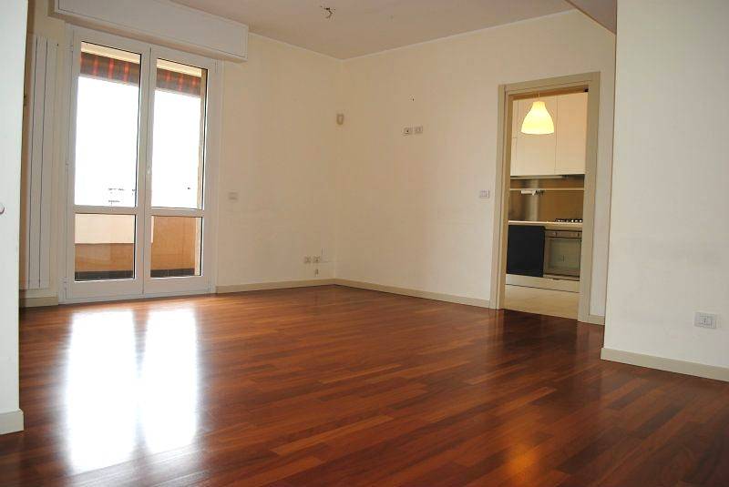 Attico in affitto a Vimercate, Semicentro