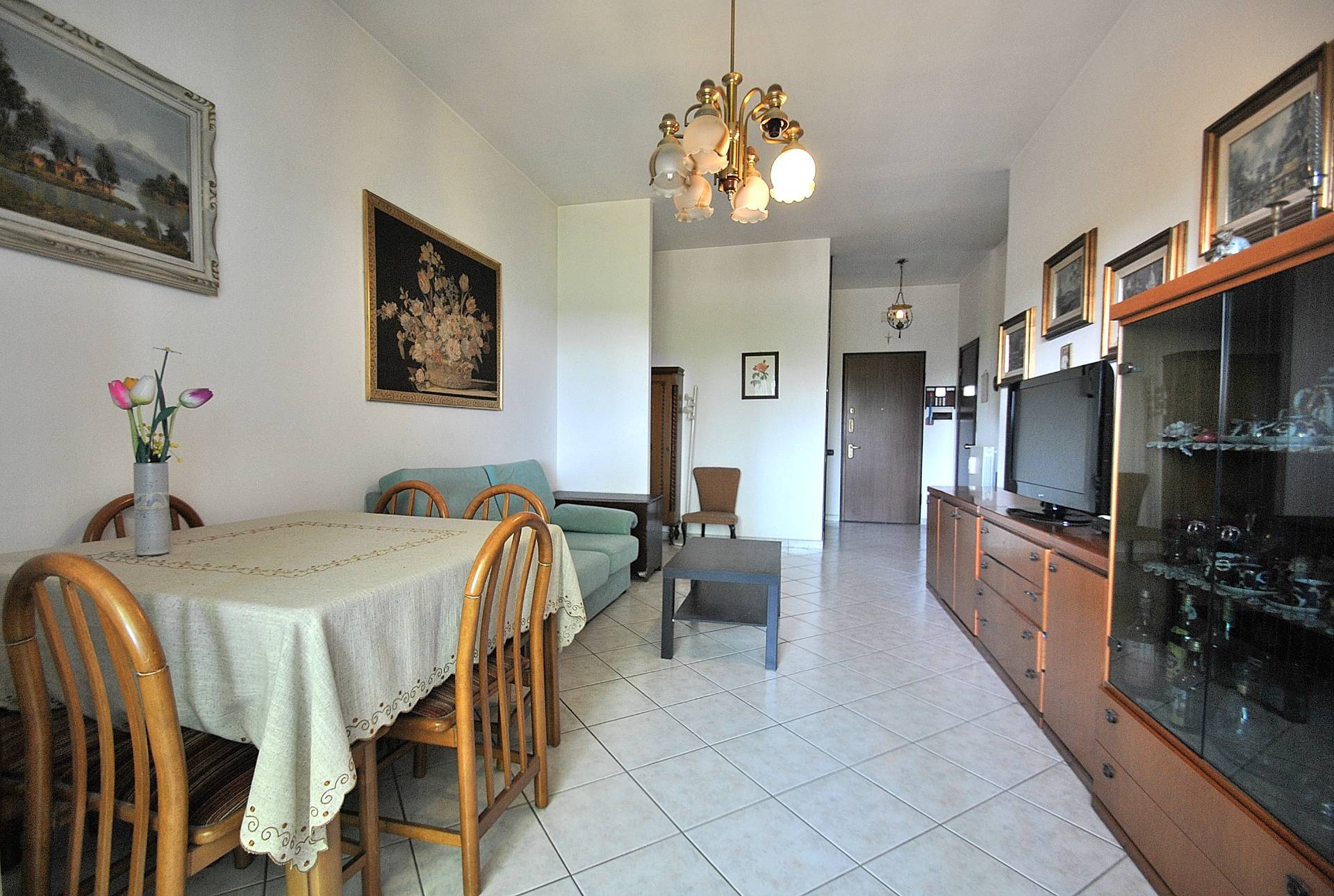 Appartamento in vendita a Vimercate, Via Cremagnani