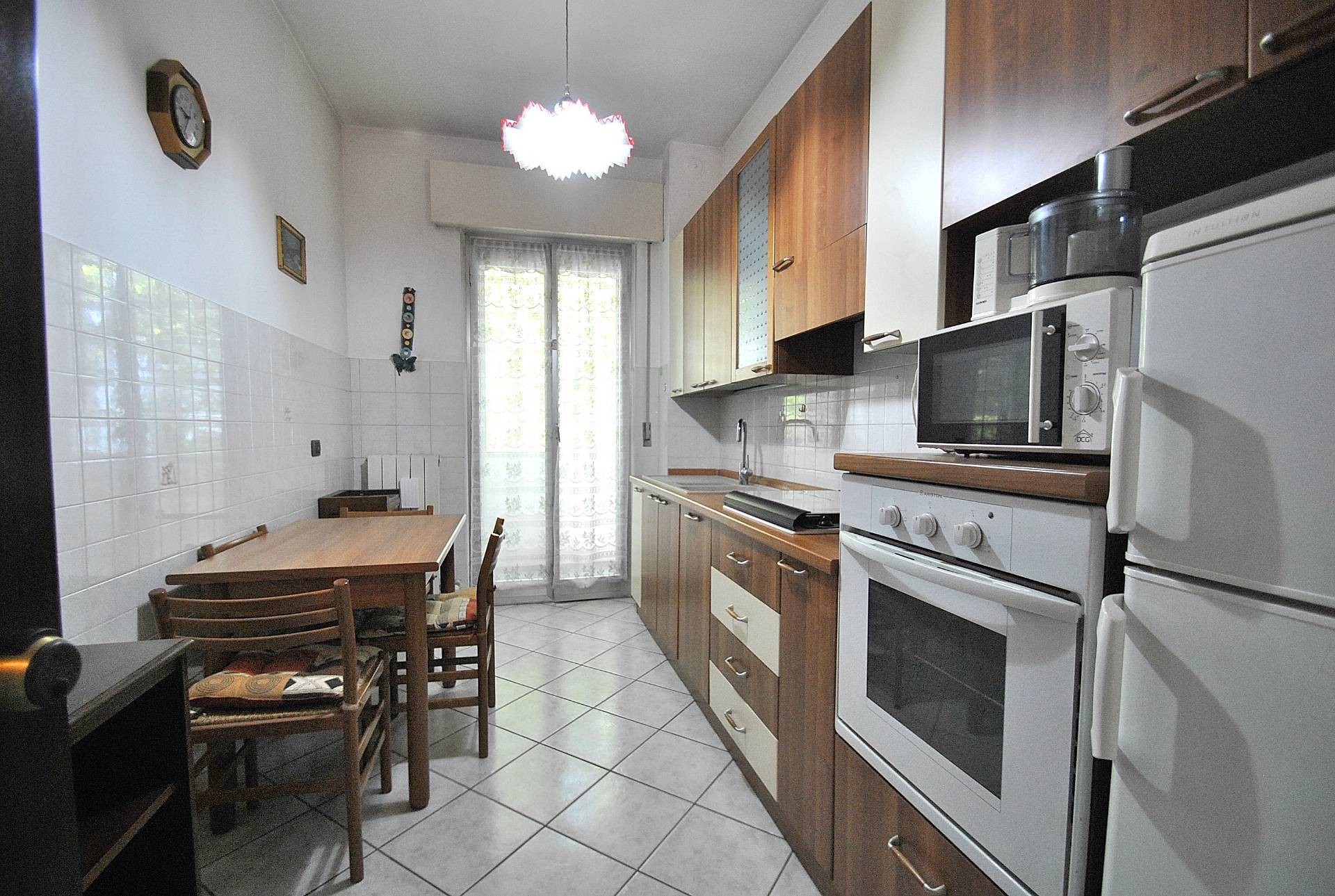 Appartamento in vendita a Vimercate, Via Cremagnani
