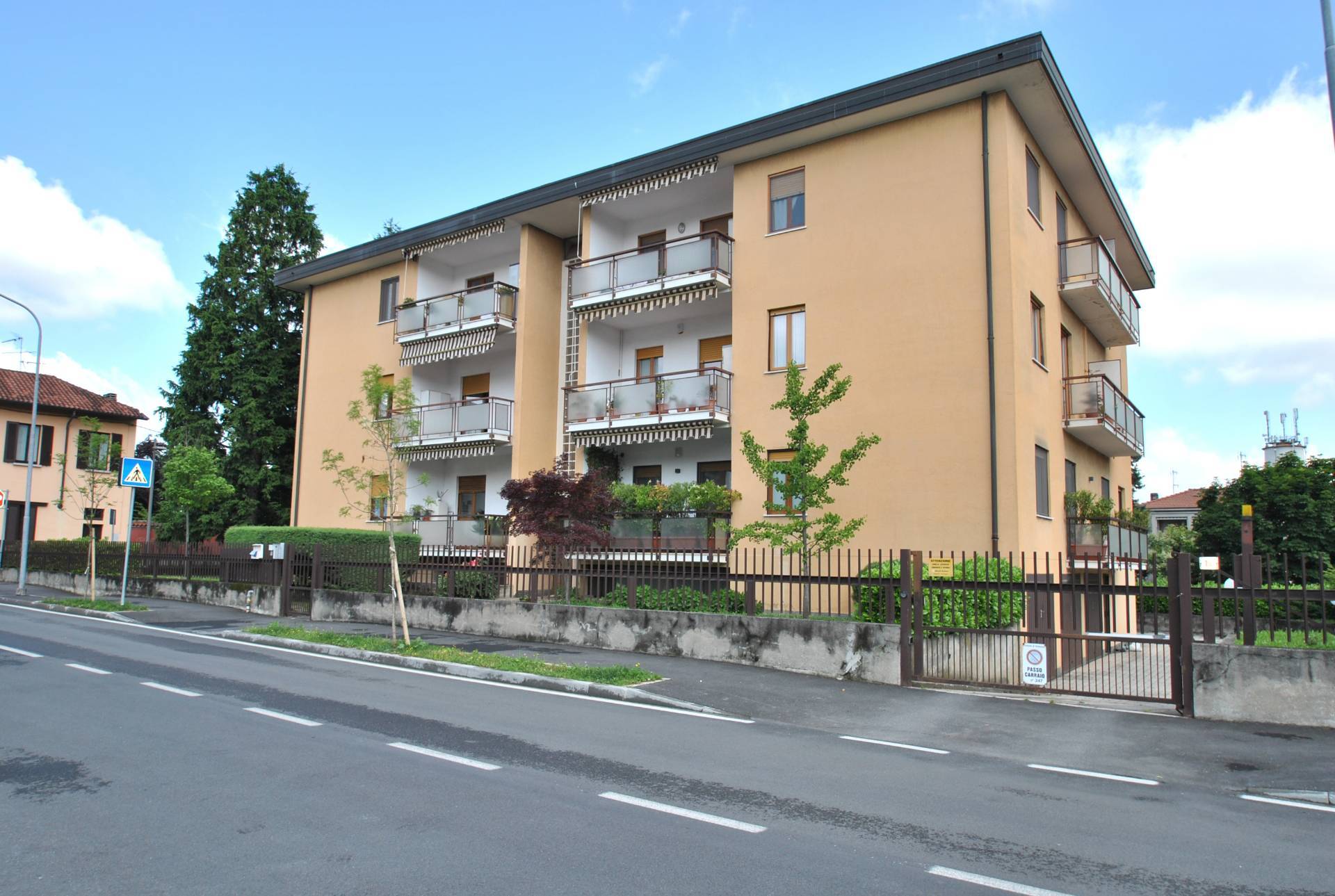 Appartamento in vendita a Vimercate, Nord