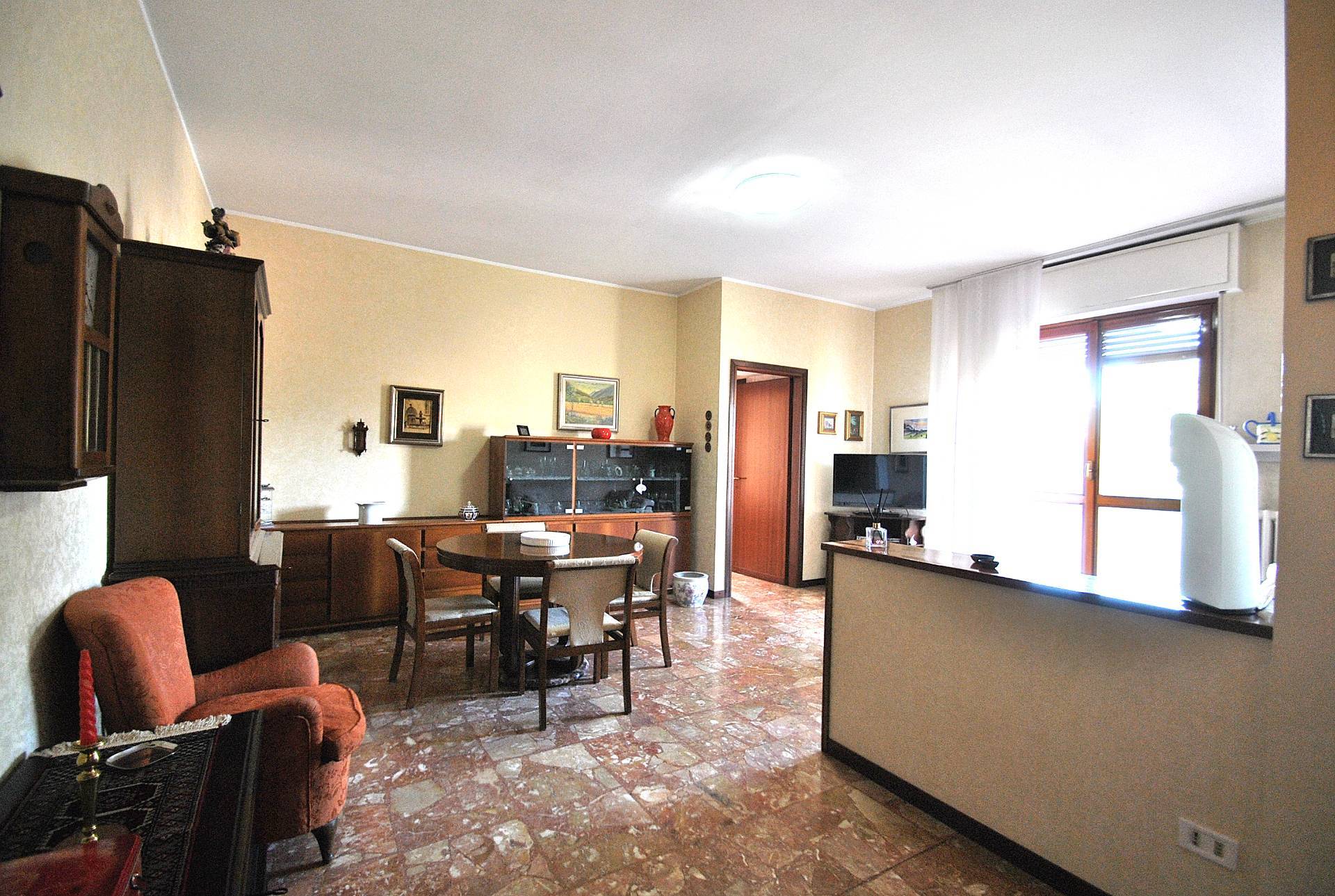 Appartamento in vendita a Vimercate, Nord
