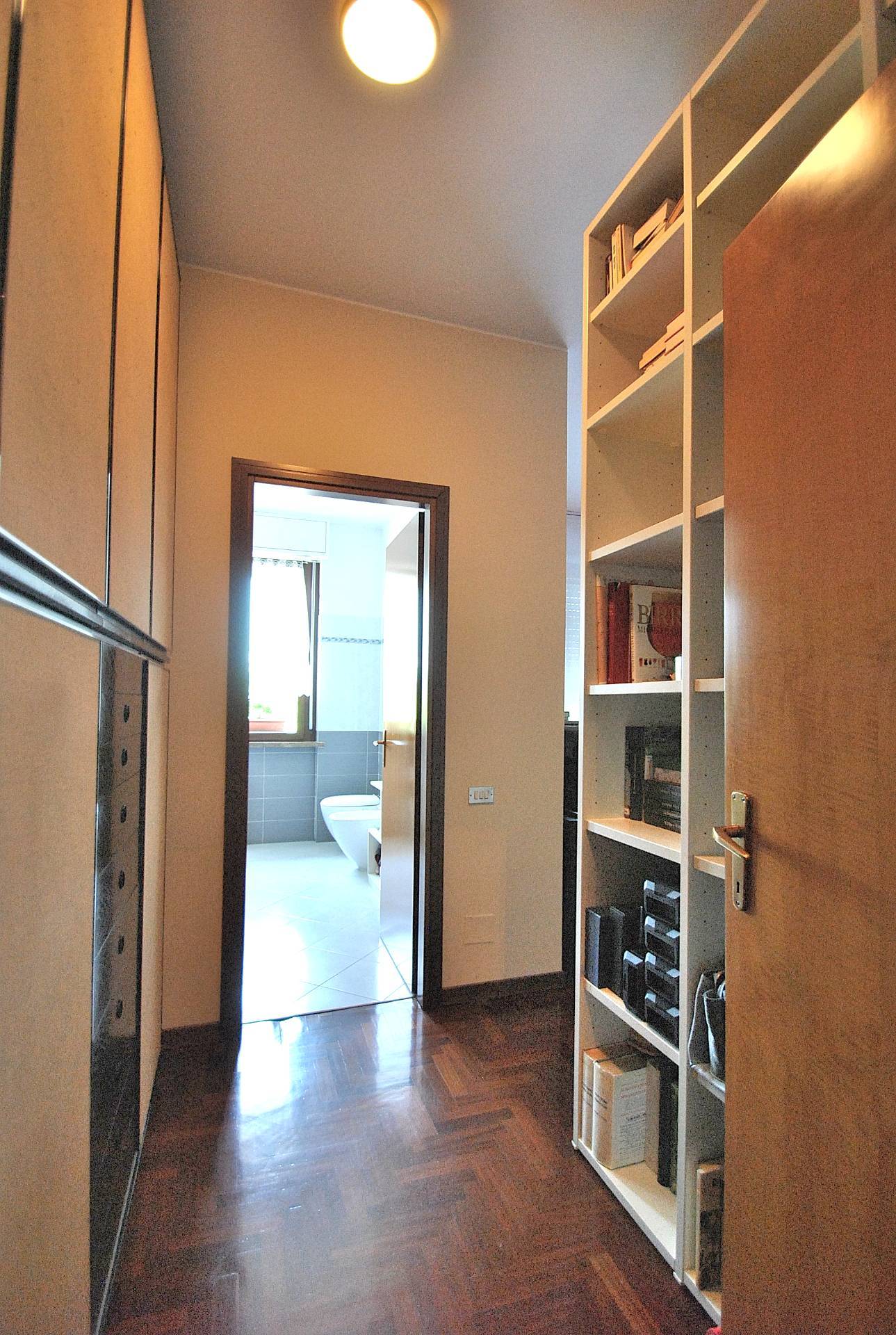 Appartamento in vendita a Vimercate, Centro - Via Rota