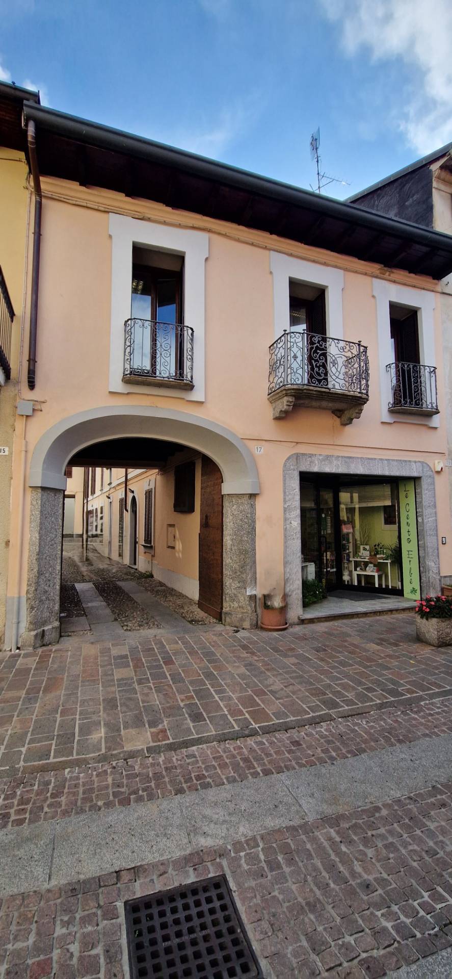 Ufficio in affitto a Vimercate, Centro Storico