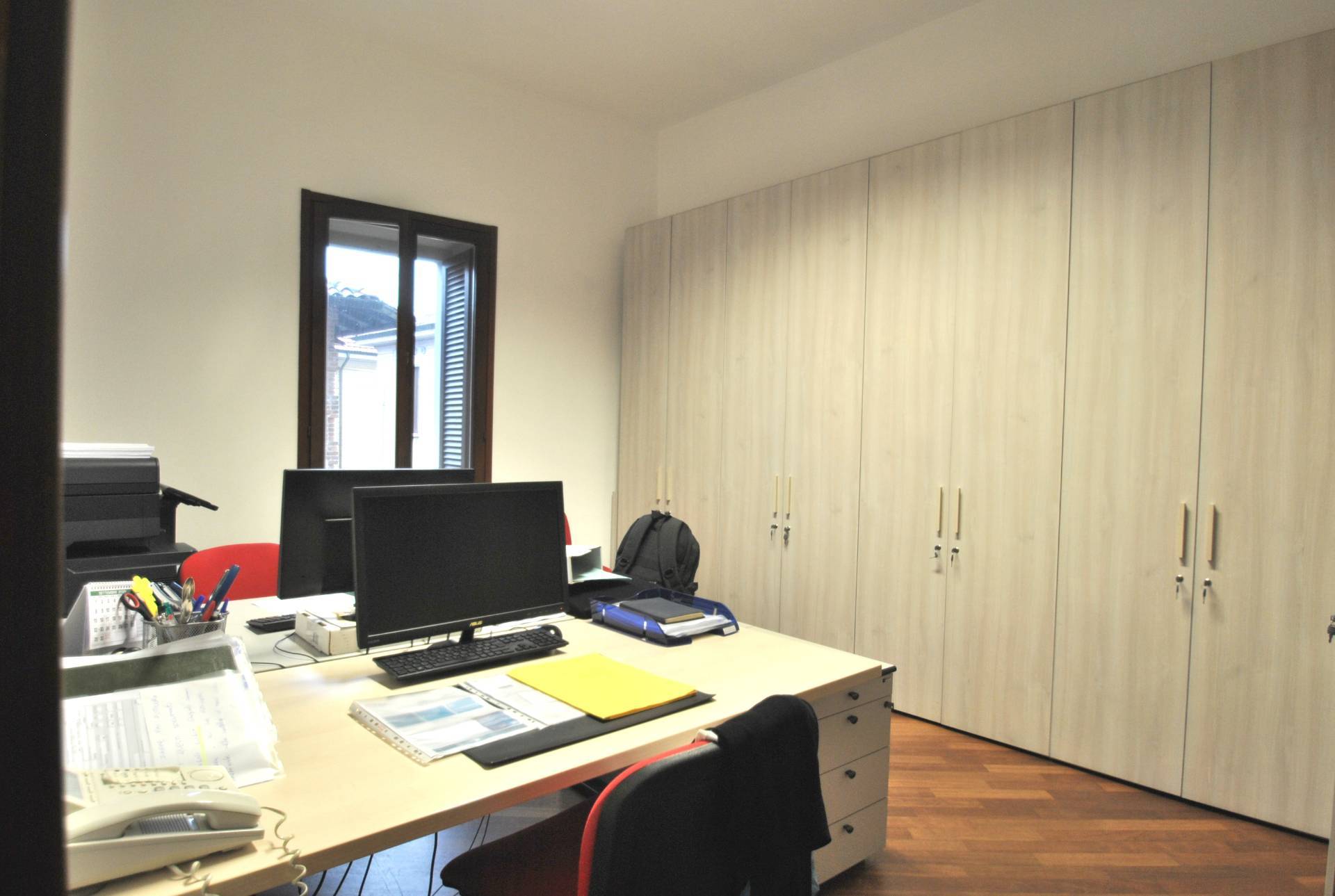 Ufficio in affitto a Vimercate, Centro Storico