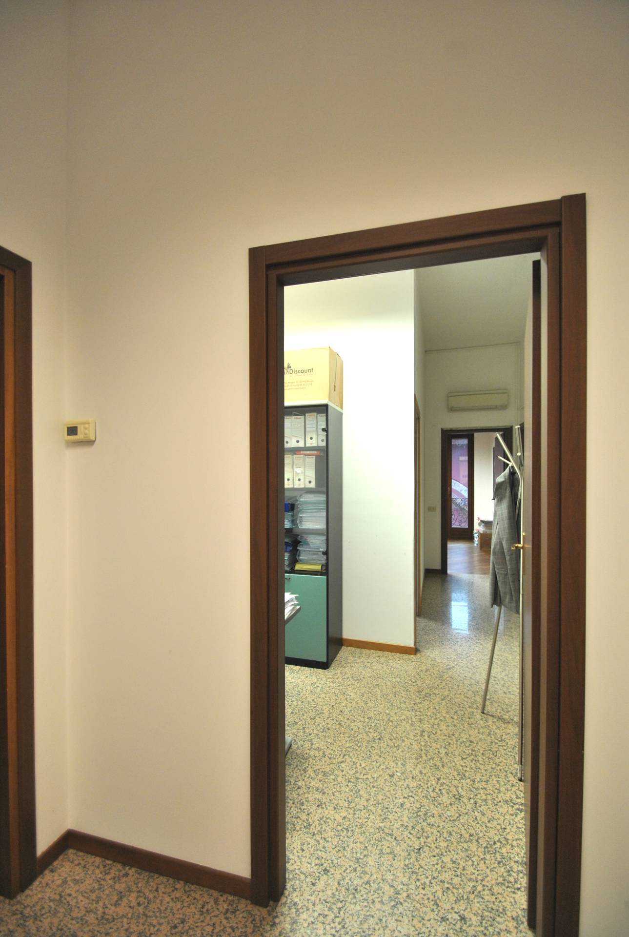 Ufficio in affitto a Vimercate, Centro Storico
