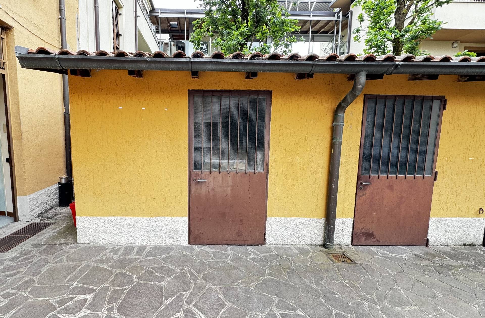 Negozio in affitto a Vimercate, Adiacente Il Centro