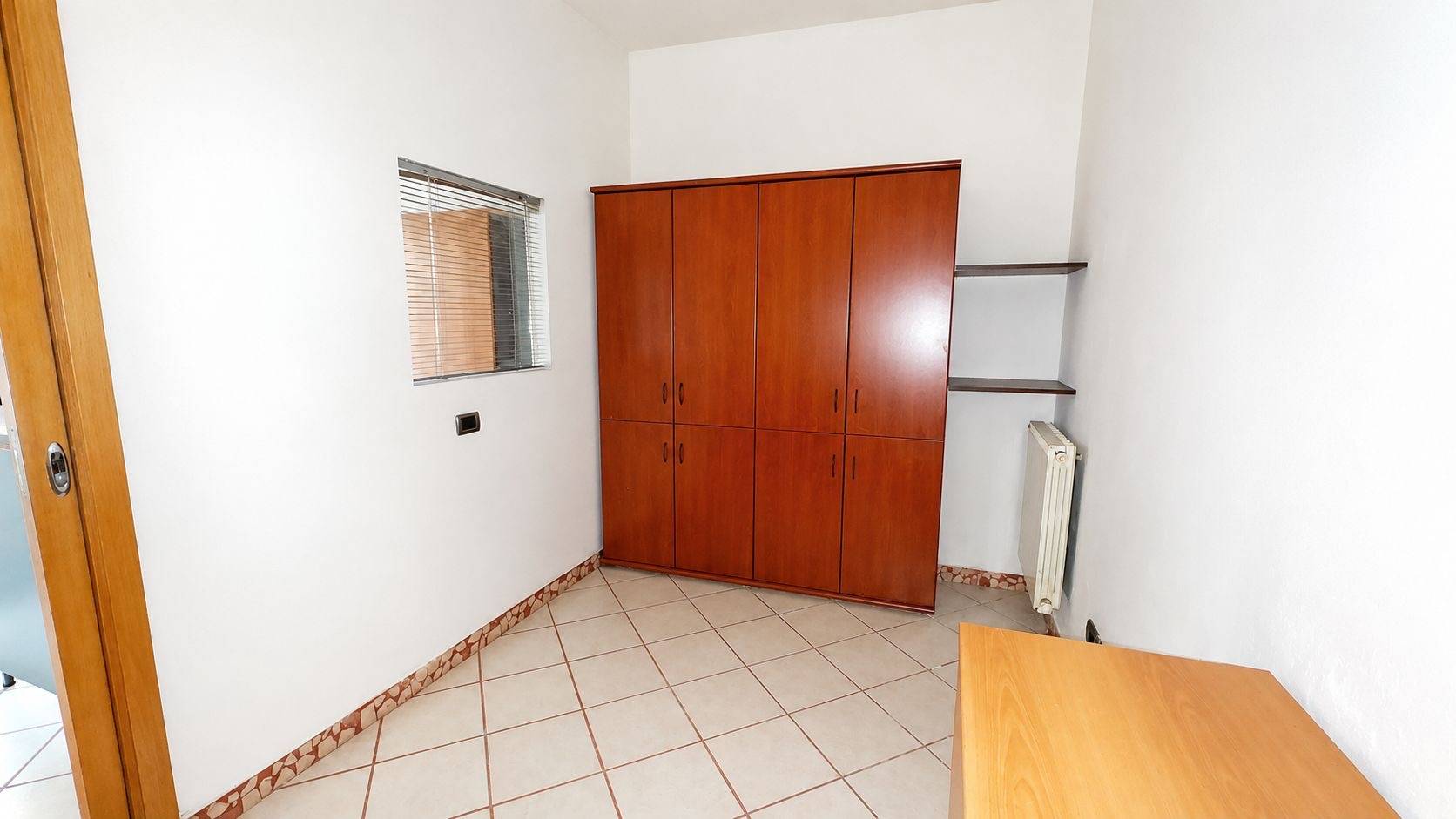 Negozio in affitto a Roncello
