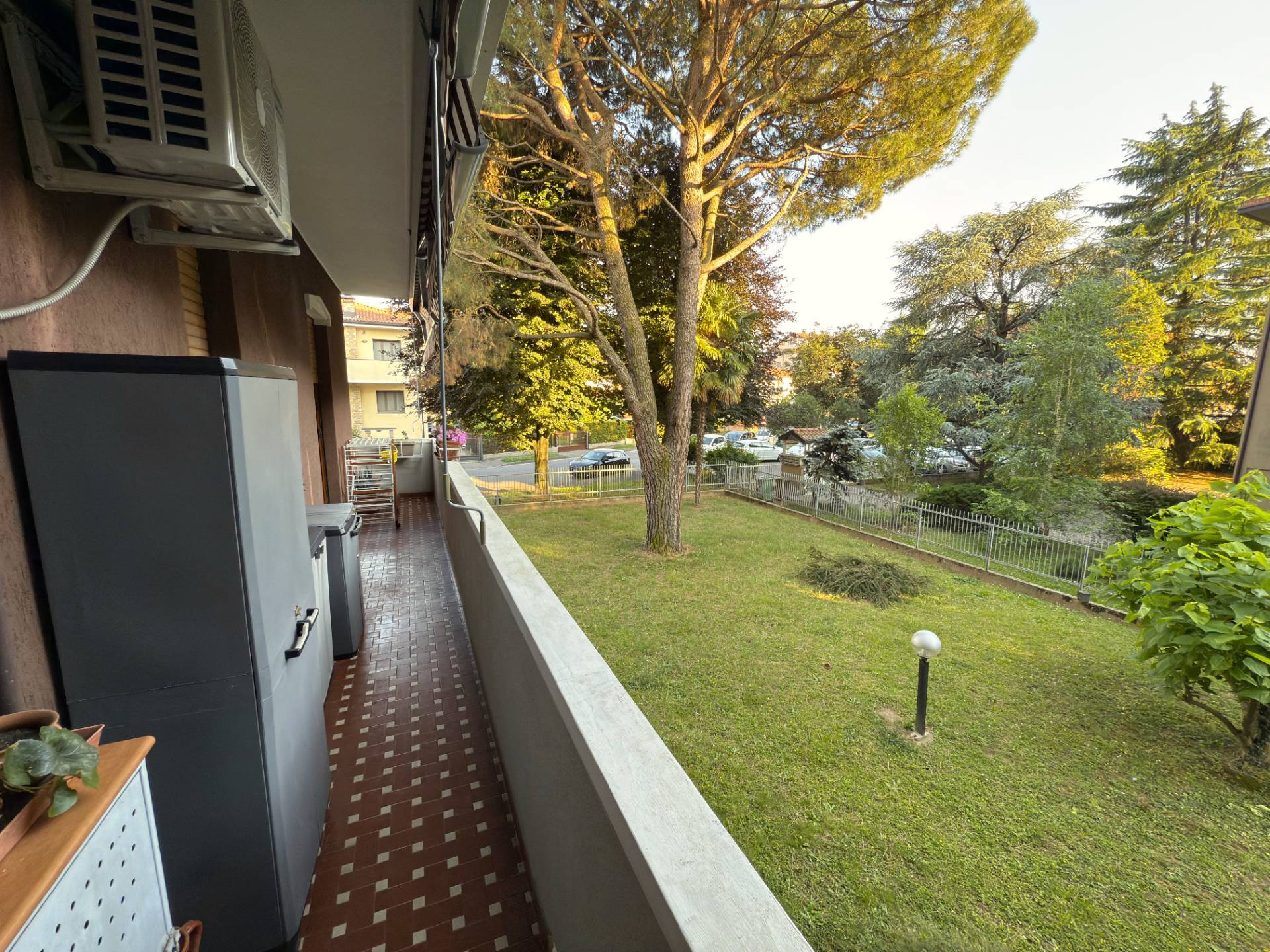 Appartamento in vendita a Arcore, Zona Tennis