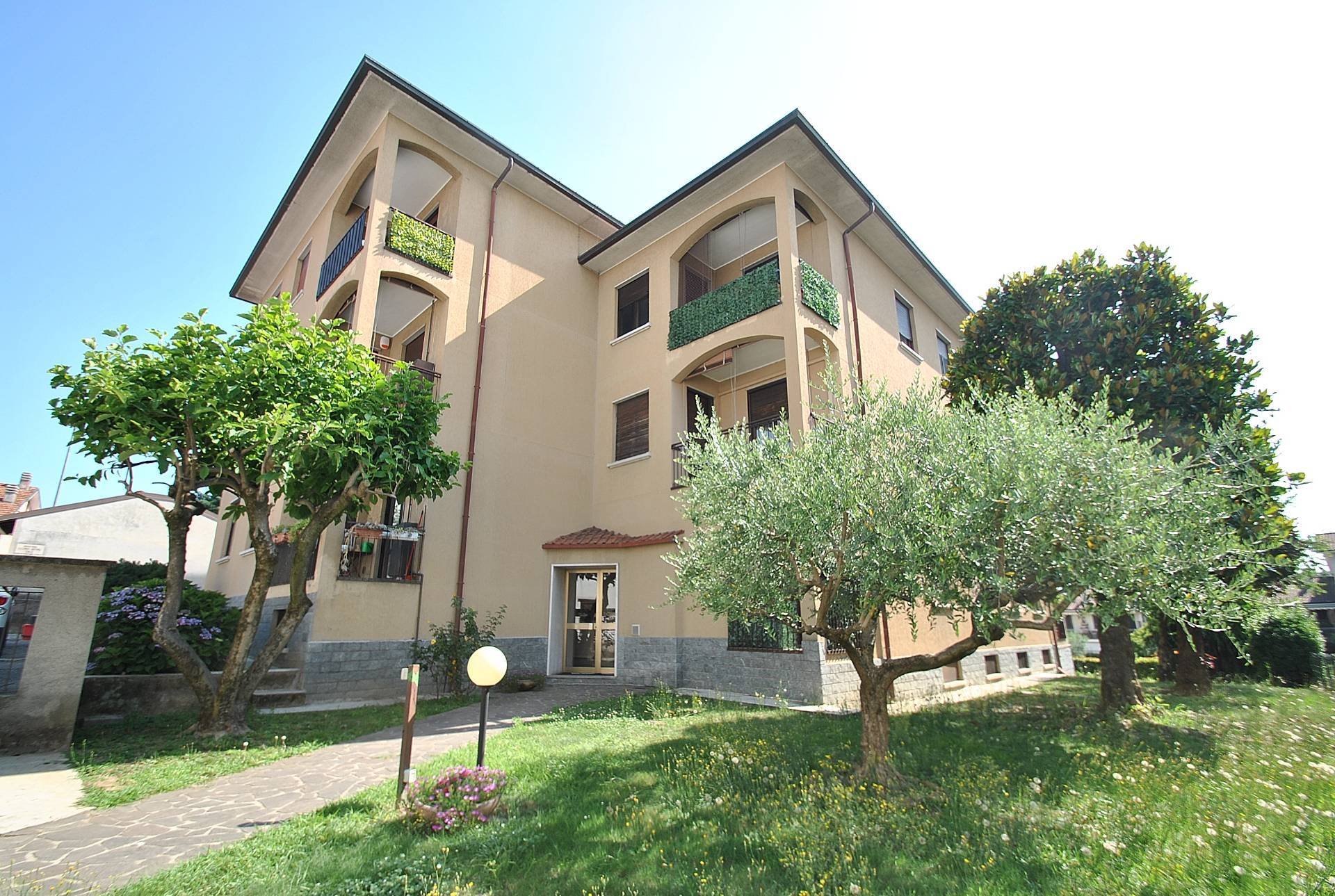 Appartamento in vendita a Vimercate, Ruginello