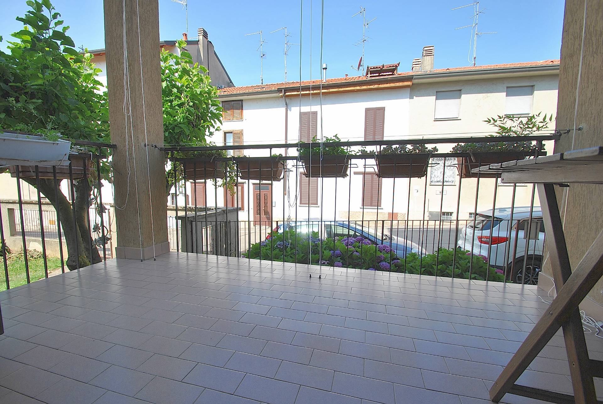 Appartamento in vendita a Vimercate, Ruginello