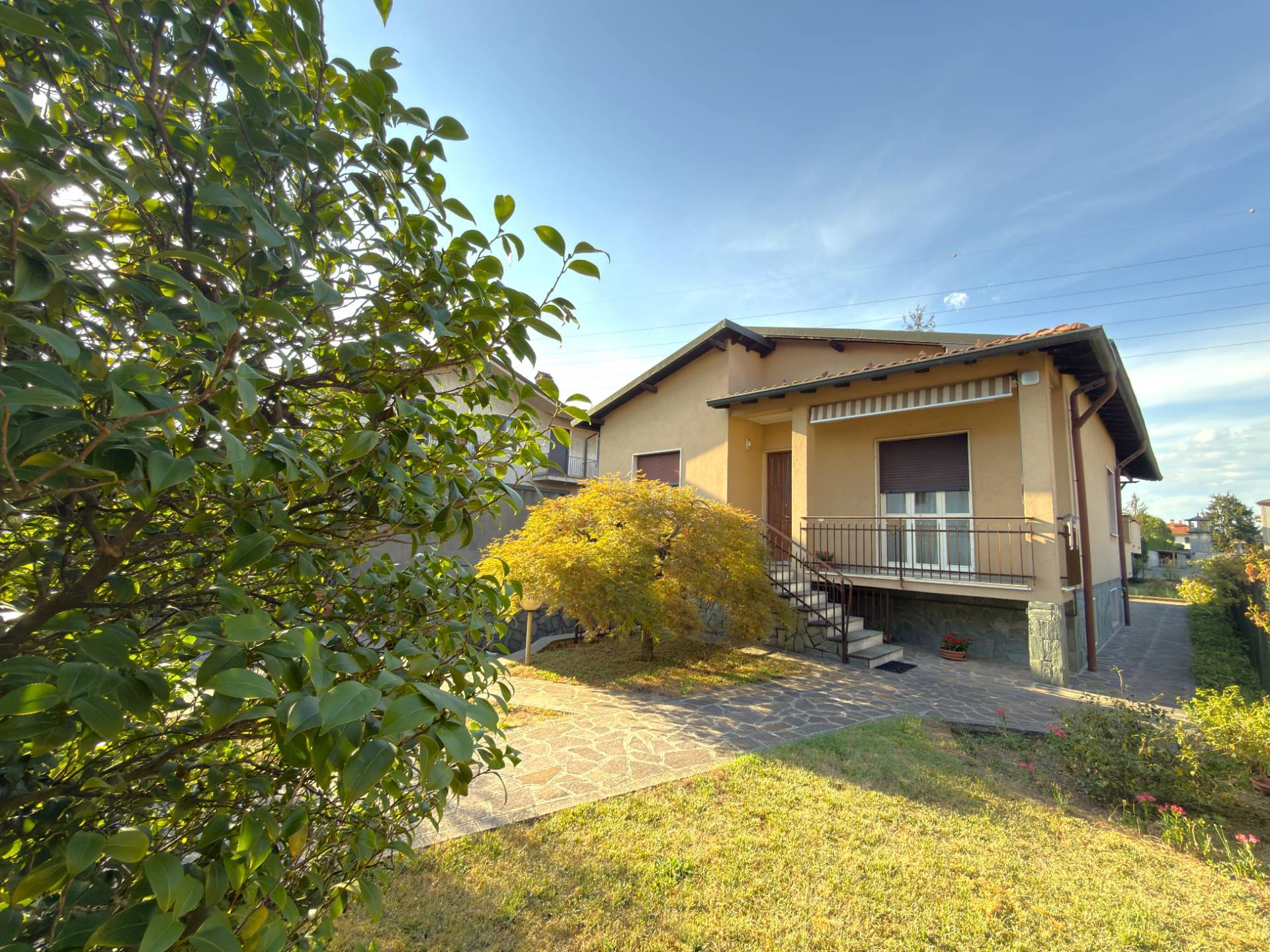 Villa Unifamiliare in vendita a Trezzo sull'Adda, Semicentro