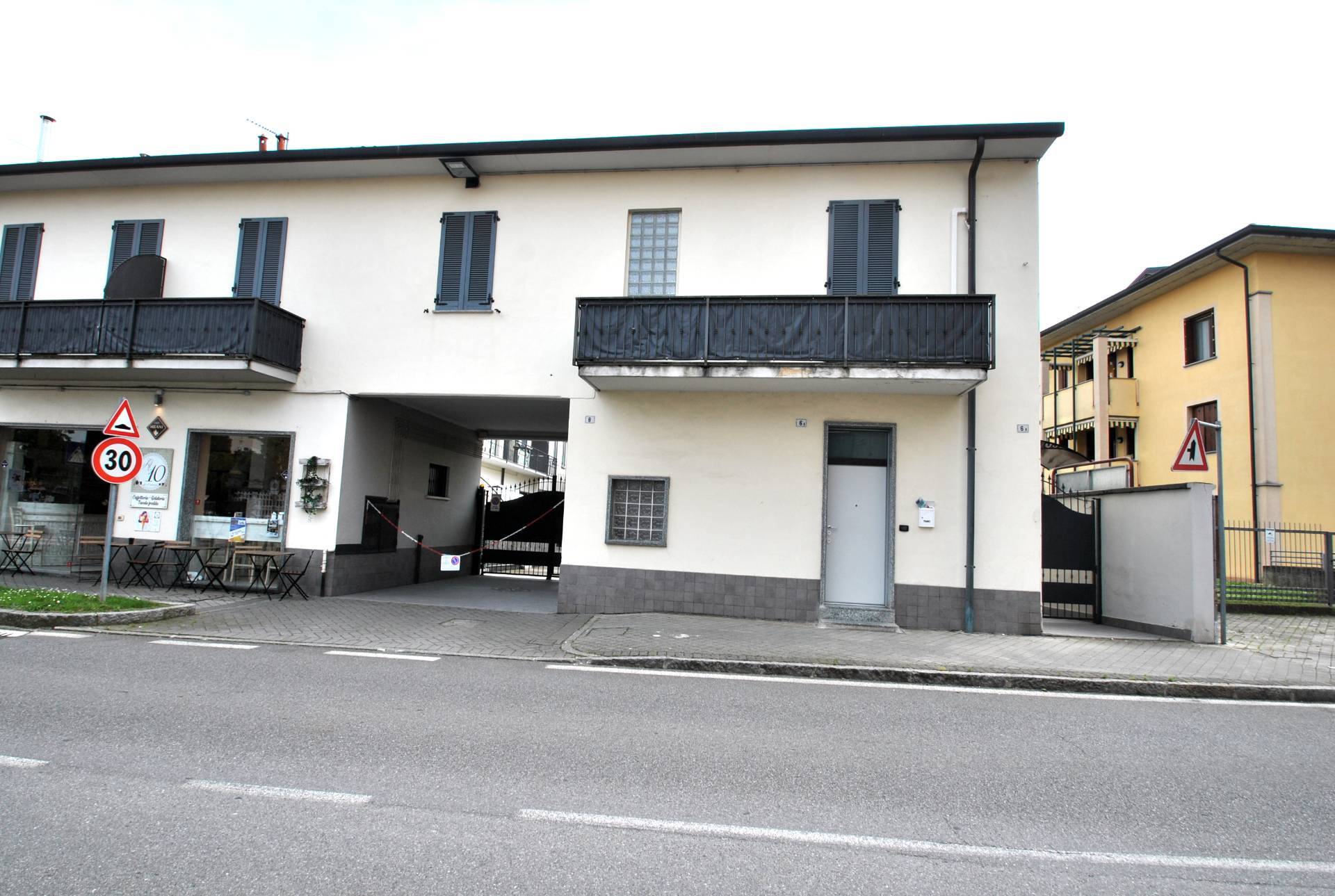 Porzione di casa in affitto a Ornago, Centro Paese