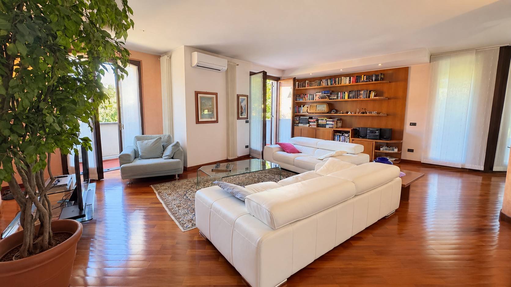 Appartamento in vendita a Vimercate, Centro - Via Cadorna
