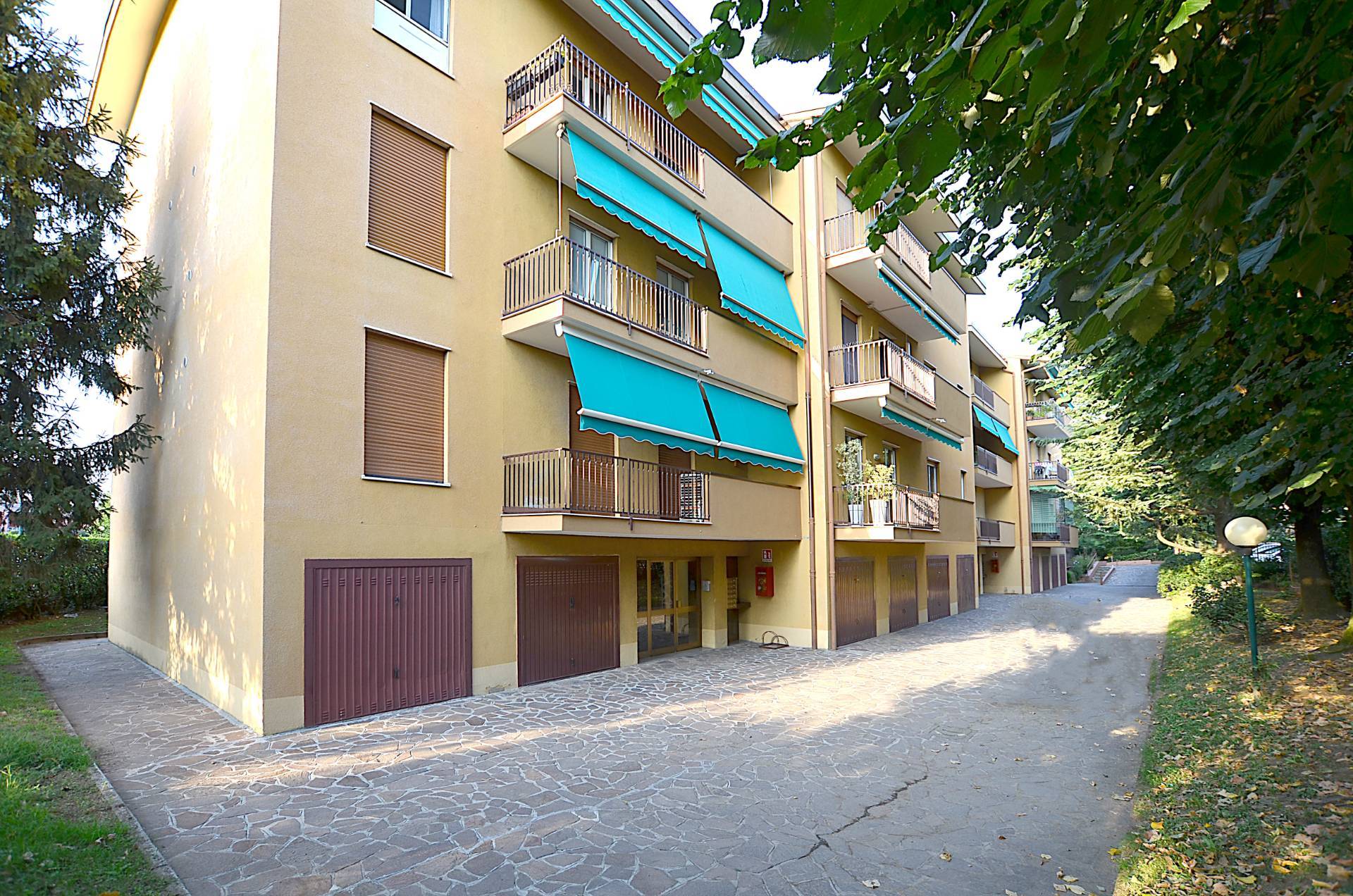 Appartamento in vendita a Vimercate, Oreno