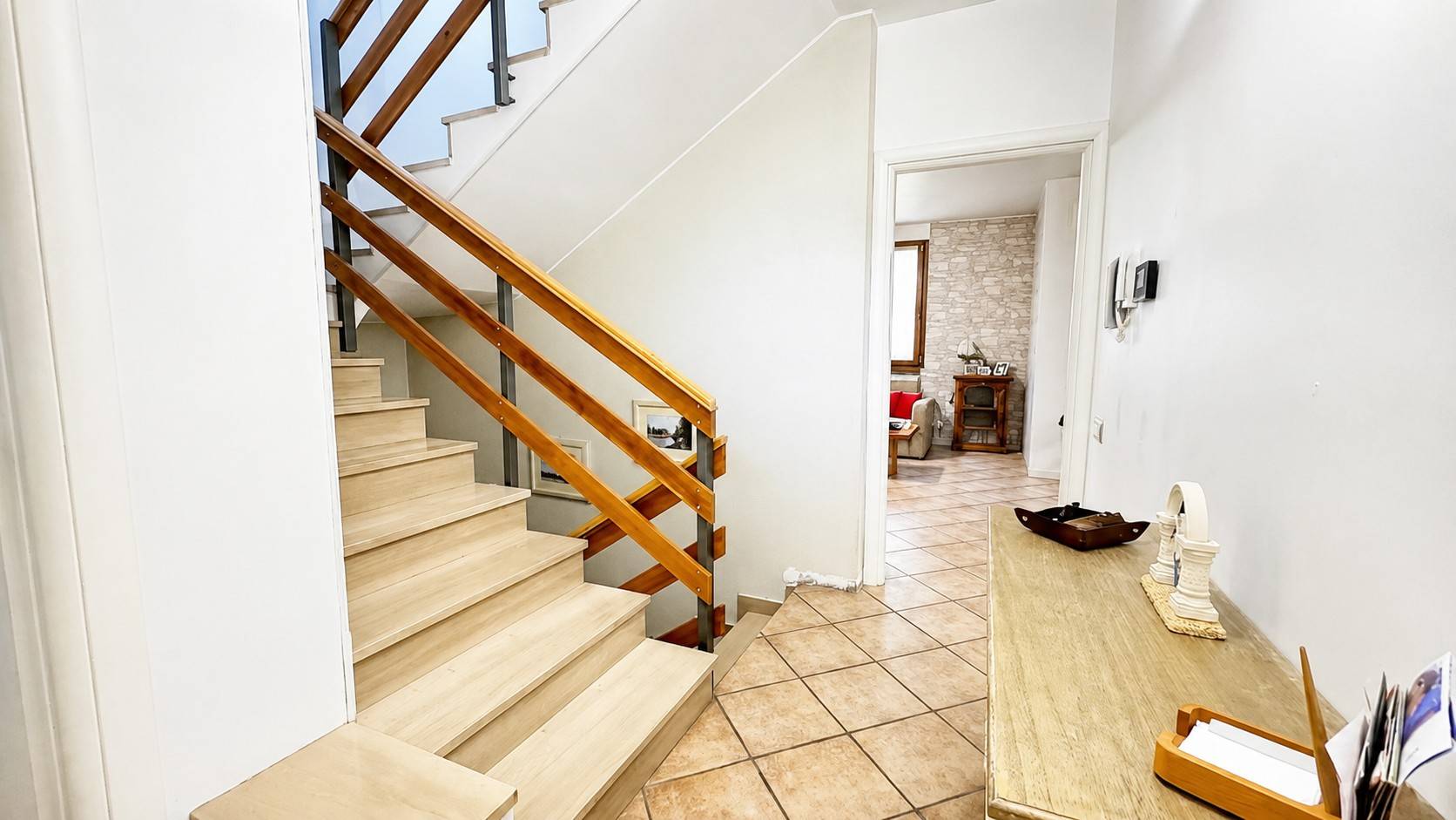 Villa a Schiera in vendita a Lesmo, Residenziale